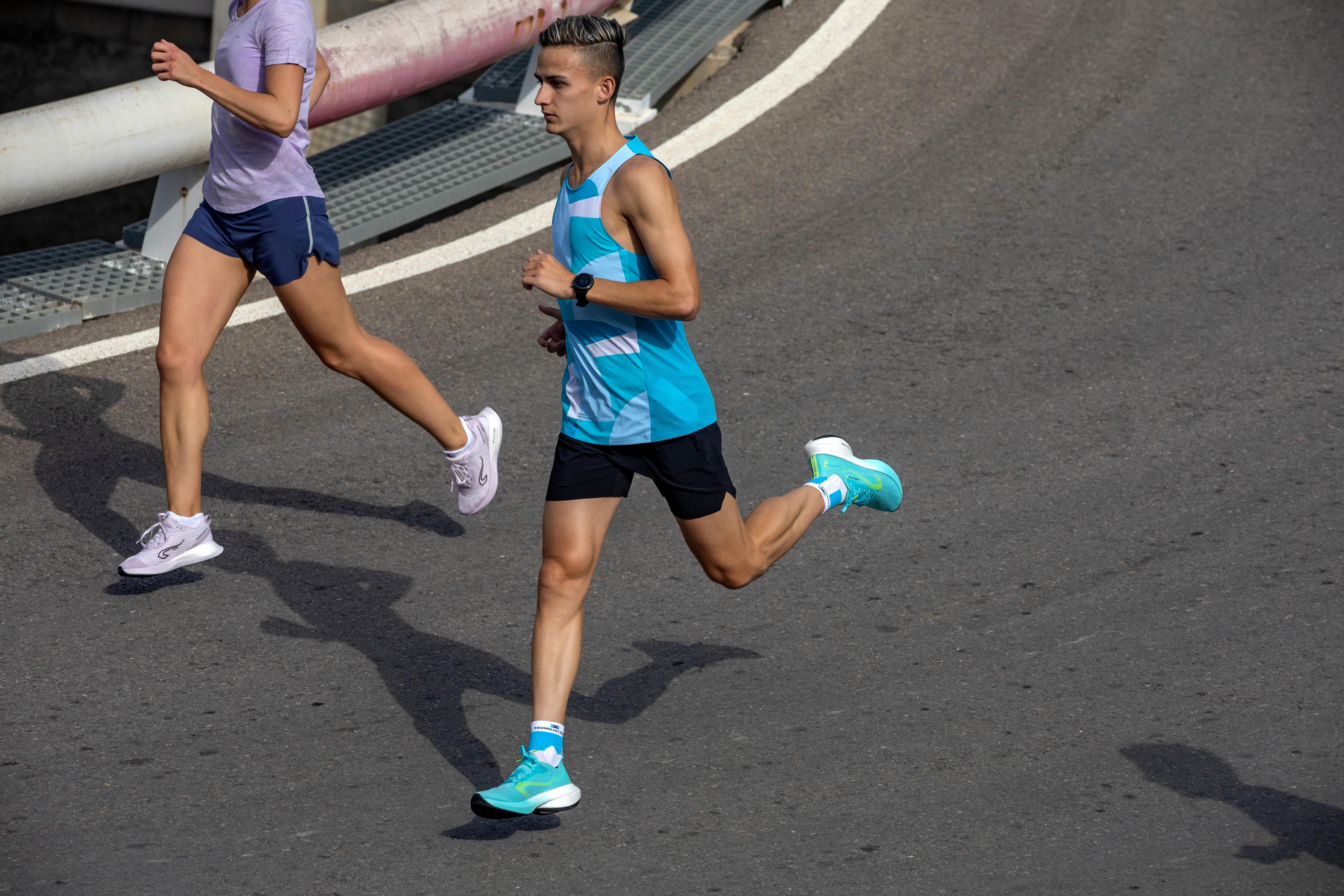 Men's Running Shoes - KD 900 - KIPRUN