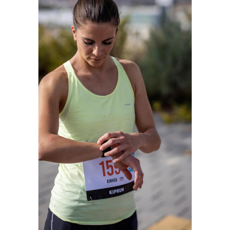 Débardeur running avec brassière intégrée Femme - KIPRUN Run 500 Confort jaune