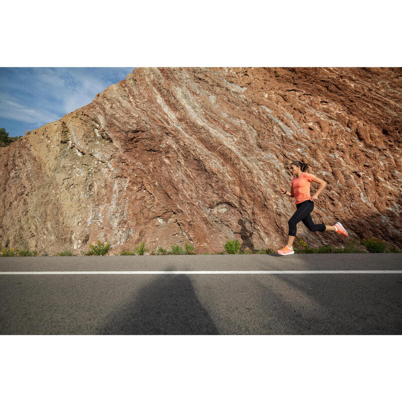 T-shirt running & trail sans couture Femme - KIPRUN Run 500 Confort corail