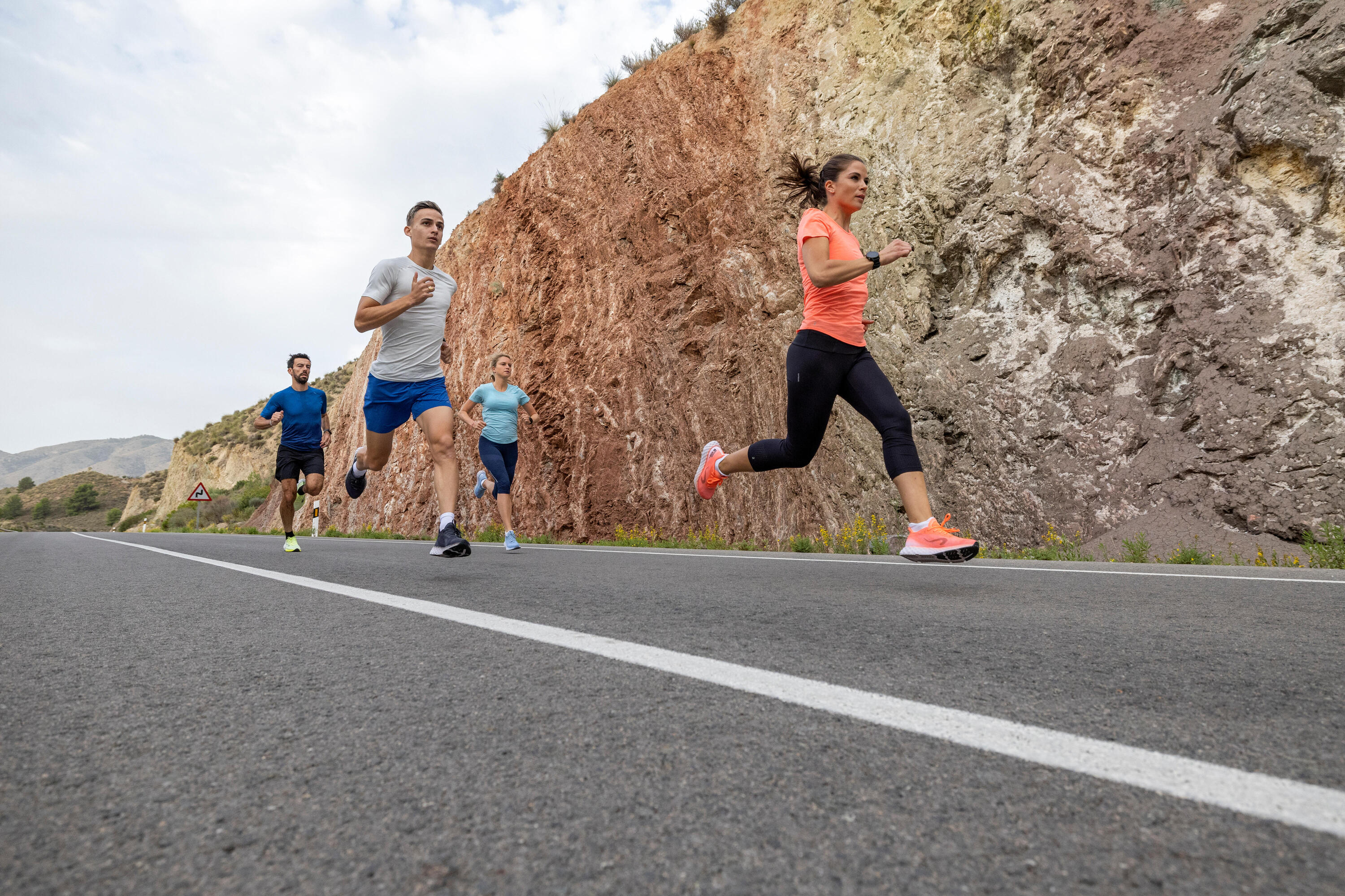 Camiseta sin mangas Running sin costuras mujer - KIPRUN Run 500 Confort coral  5/7