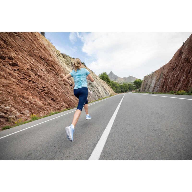 T-shirt running & trail sans couture Femme - KIPRUN Run 500 Confort bleu ciel