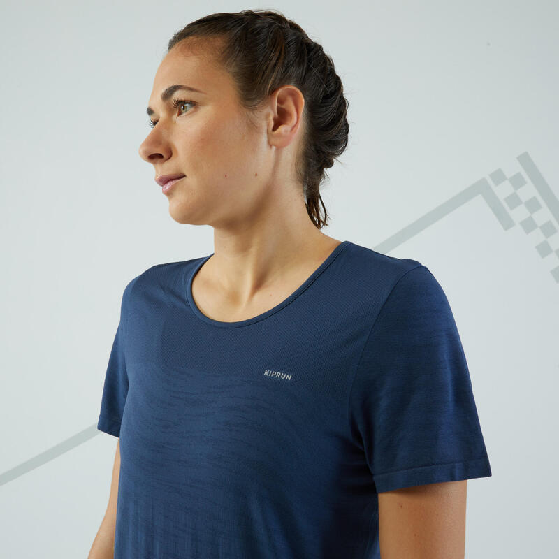 Naadloos T-shirt voor hardlopen en trail running dames Run 500 Comfort leiblauw