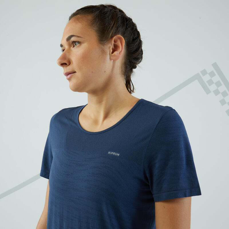 T-shirt sem Costuras Corrida e Trail Running Mulher Run 500 Confort Azul Ardósia