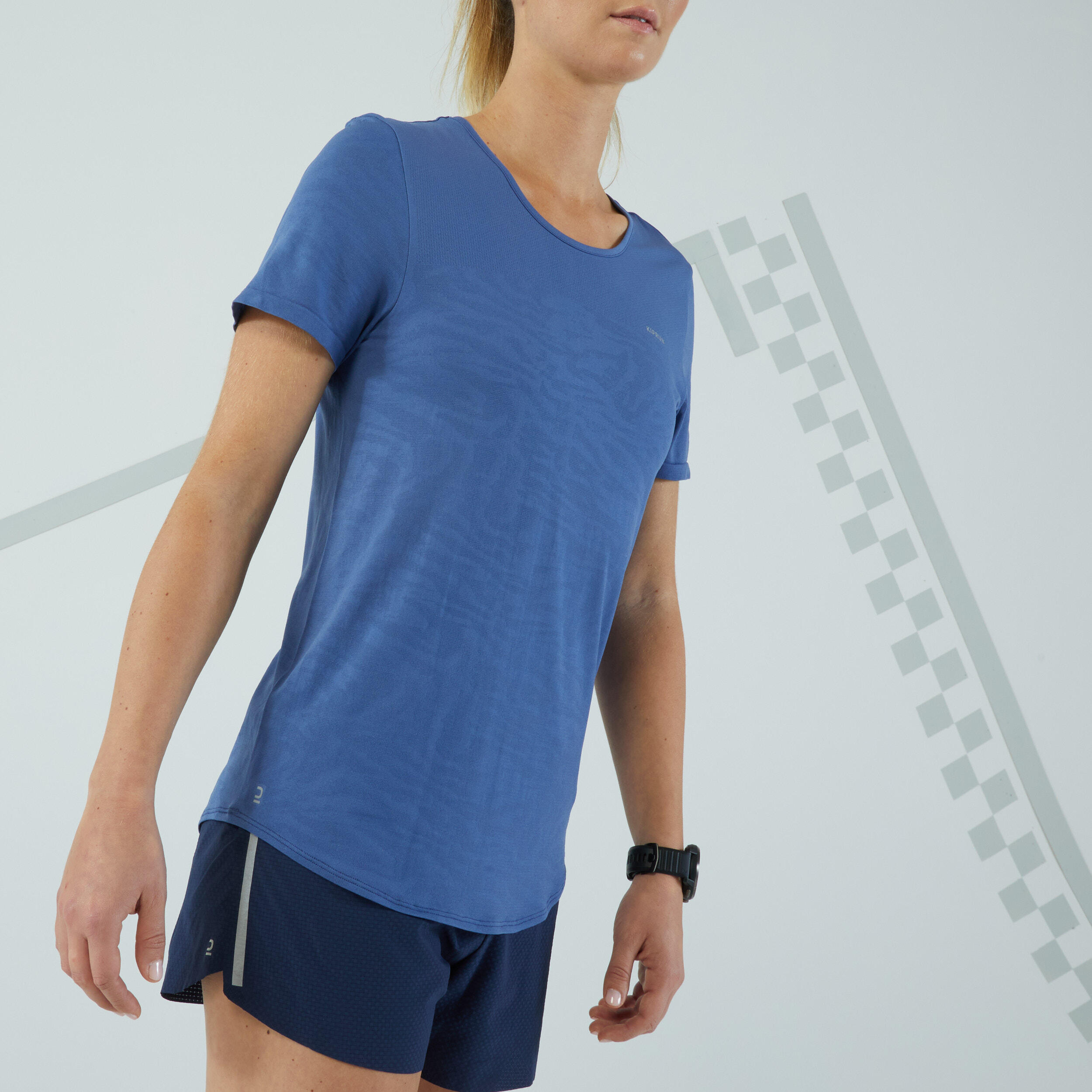 Women's Running& Trail Seamless T-Shirt KIPRUN Run 500 Comfort-Storm Blue 6/7