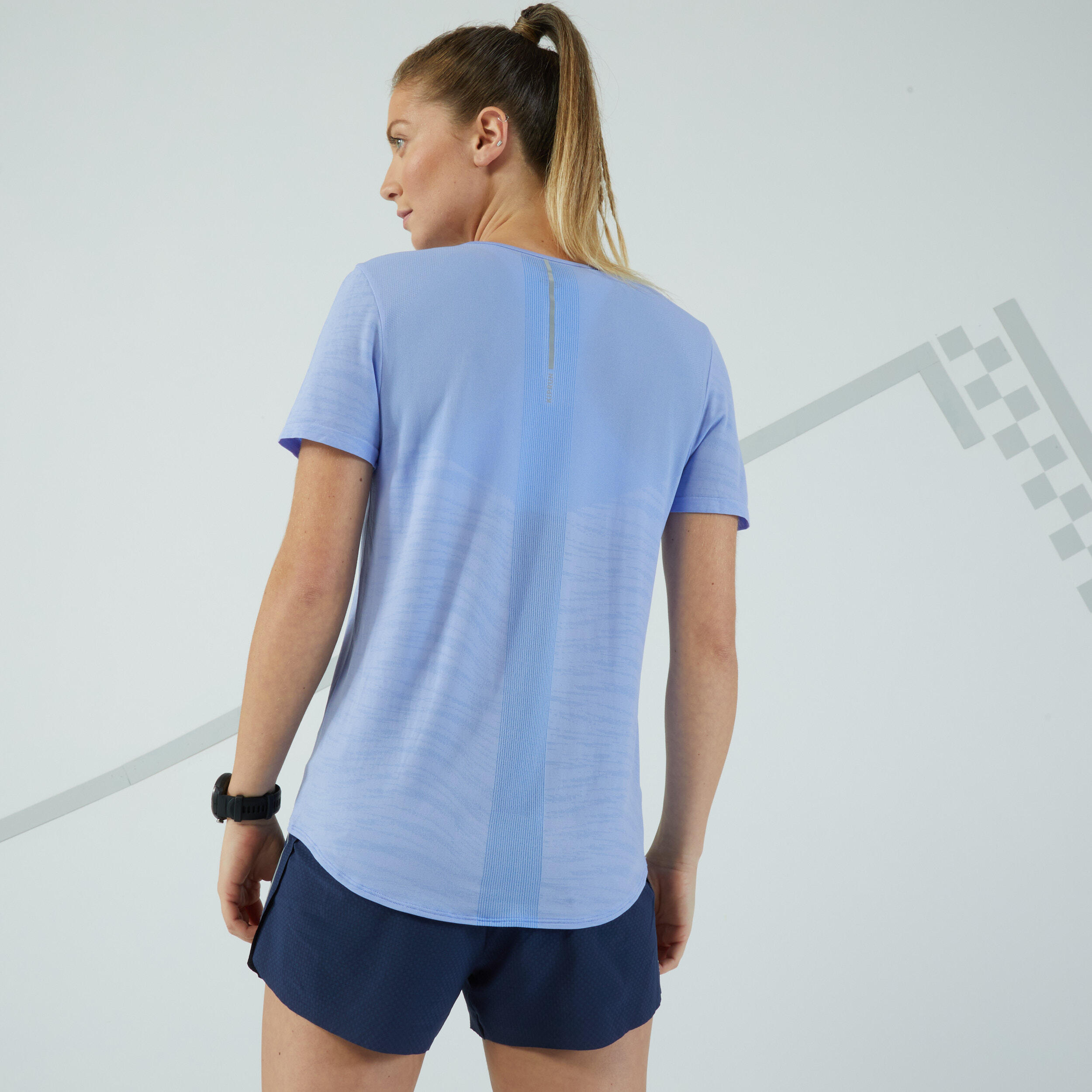 Women's Running & Trail Seamless T-Shirt-KIPRUN Run 500 Comfort-Lavender 3/6