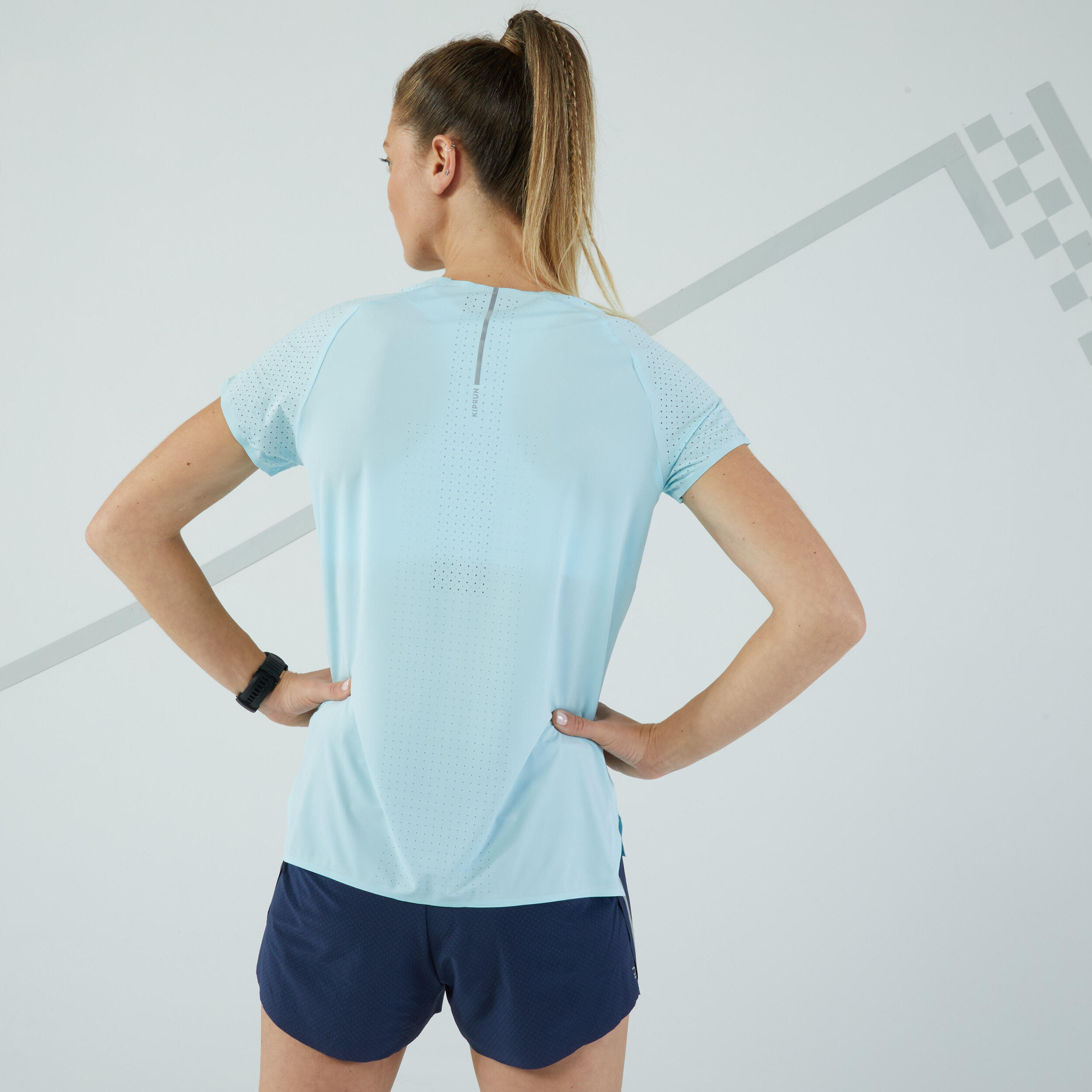 Women's KIPRUN Run 900 Light running T-shirt - Sky blue 3/6