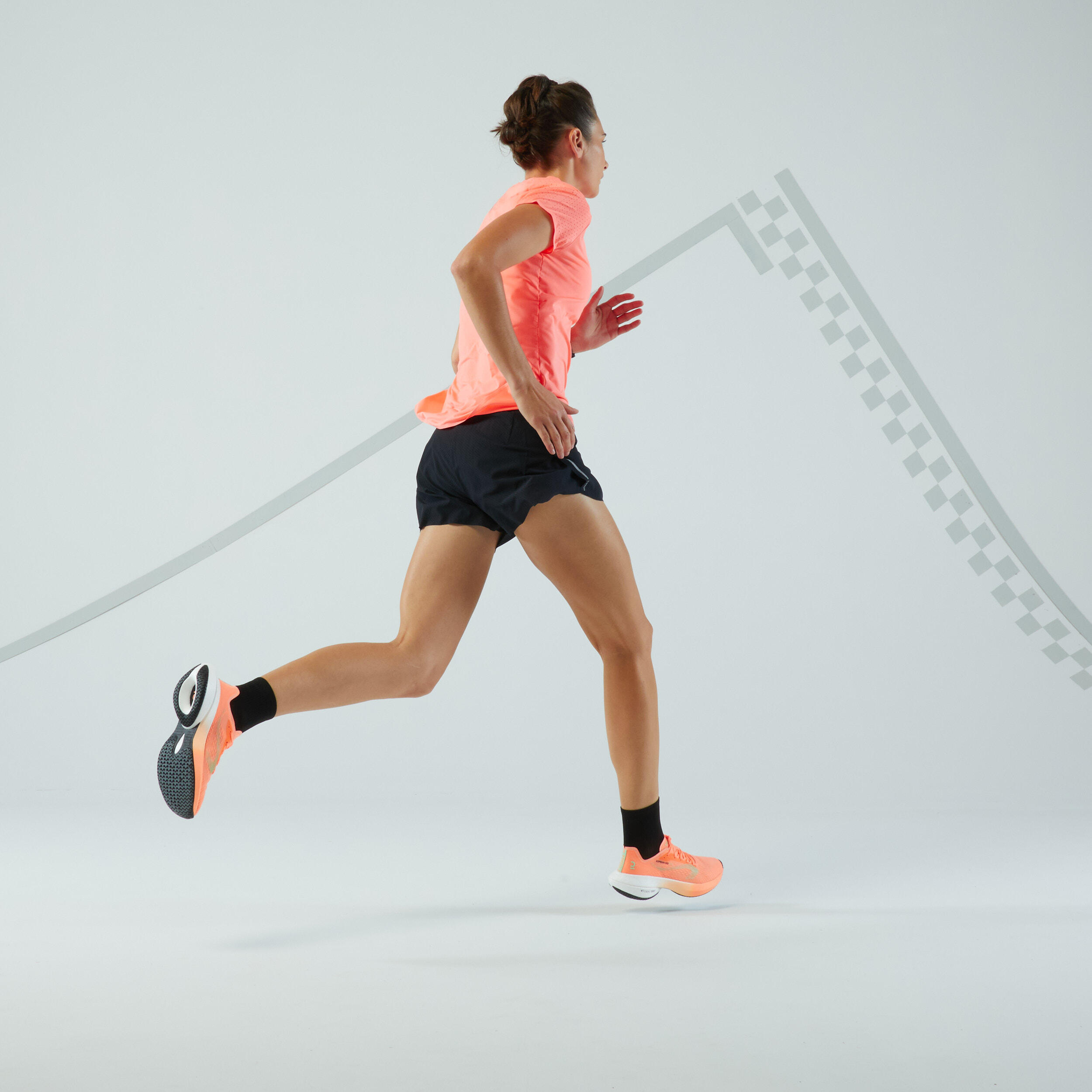 Women's Lightweight KIPRUN Run 900 Light running T-shirt - Coral 2/6