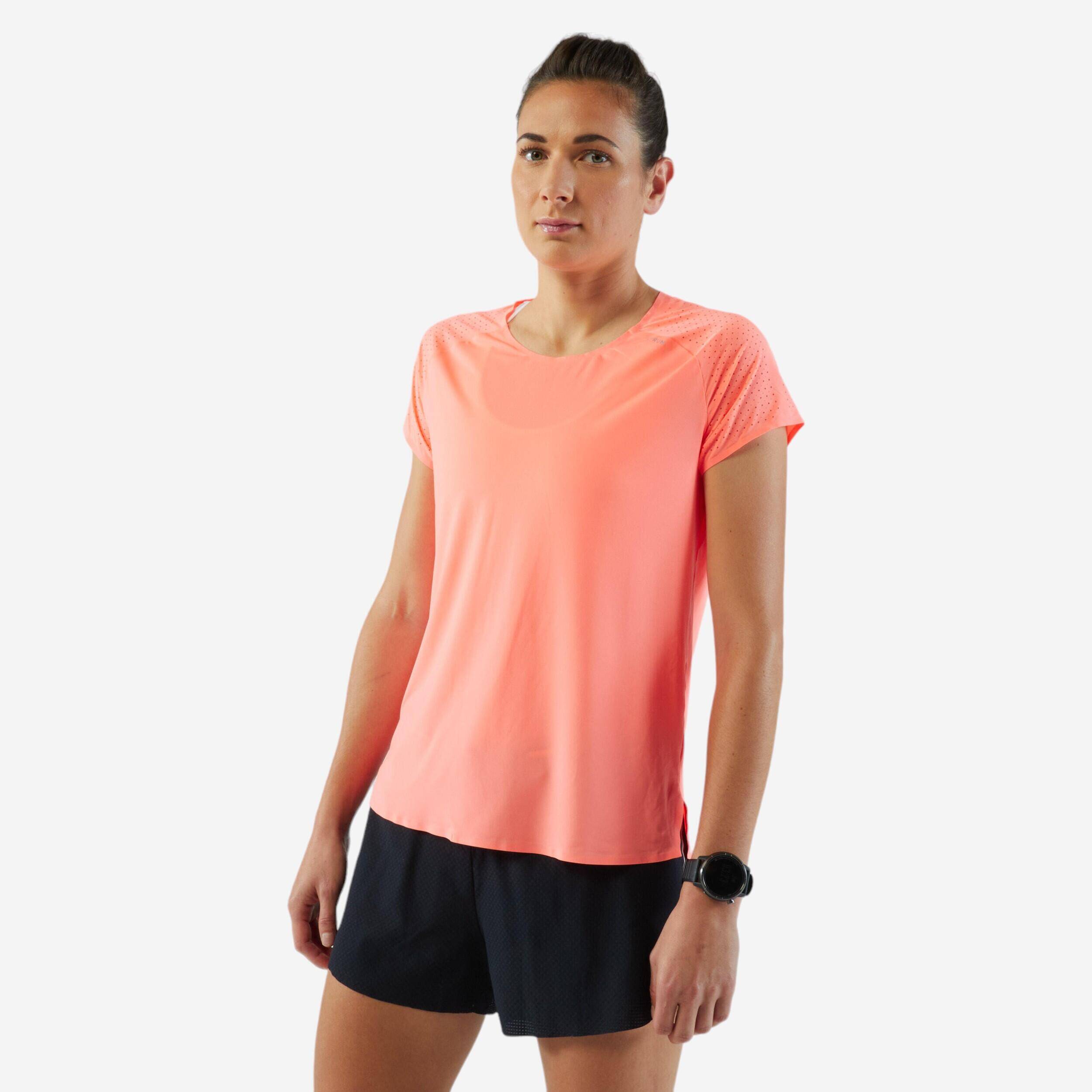 Women's Lightweight KIPRUN Run 900 Light running T-shirt - Coral -  1