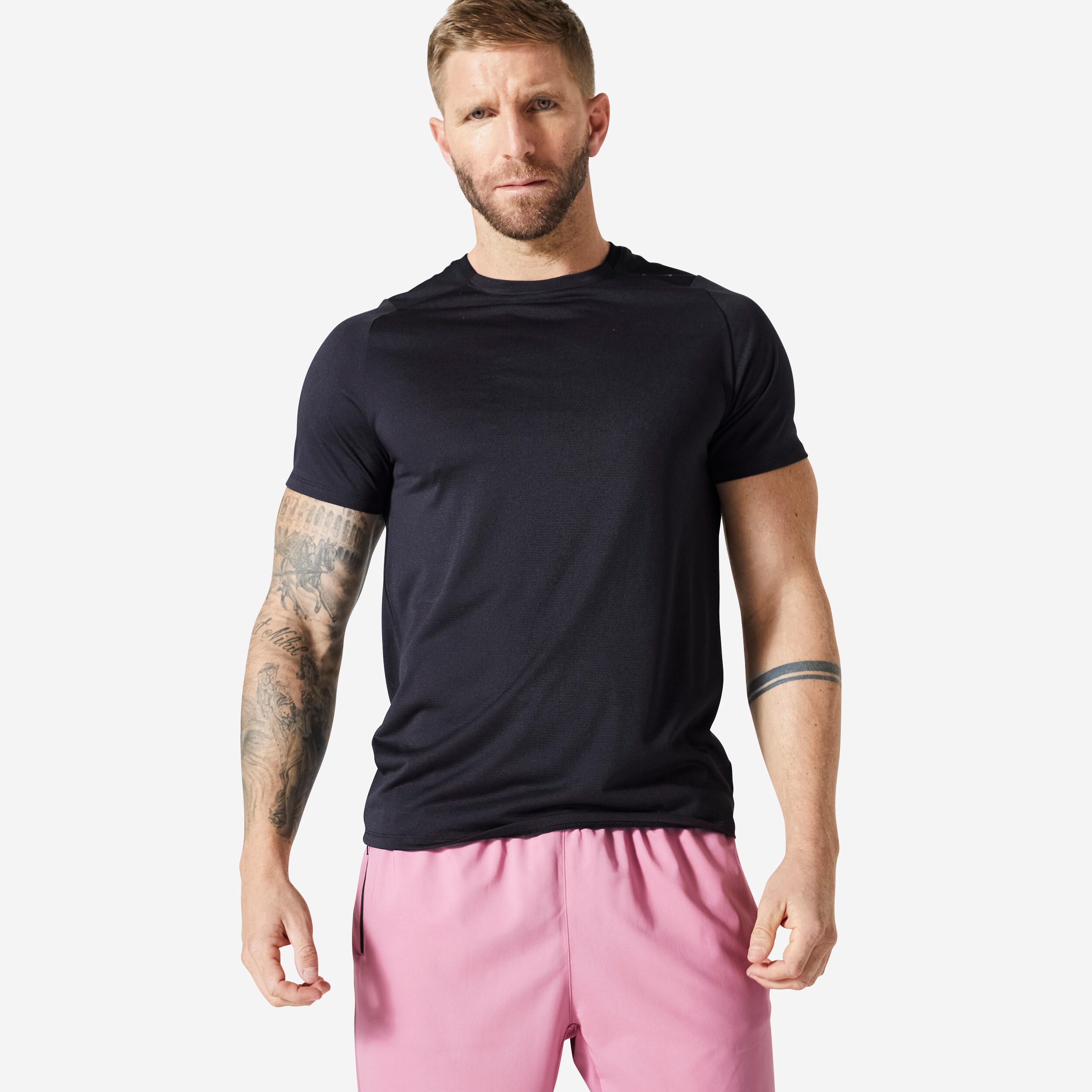 T-shirt fitness traspirante da uomo con scollo rotondo regolare - nero