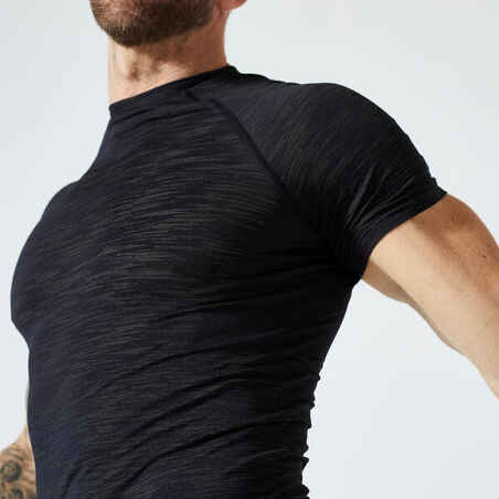 חולצת טי קצרה Compression לאימונים עם צווארון עגול - שחור/חאקי