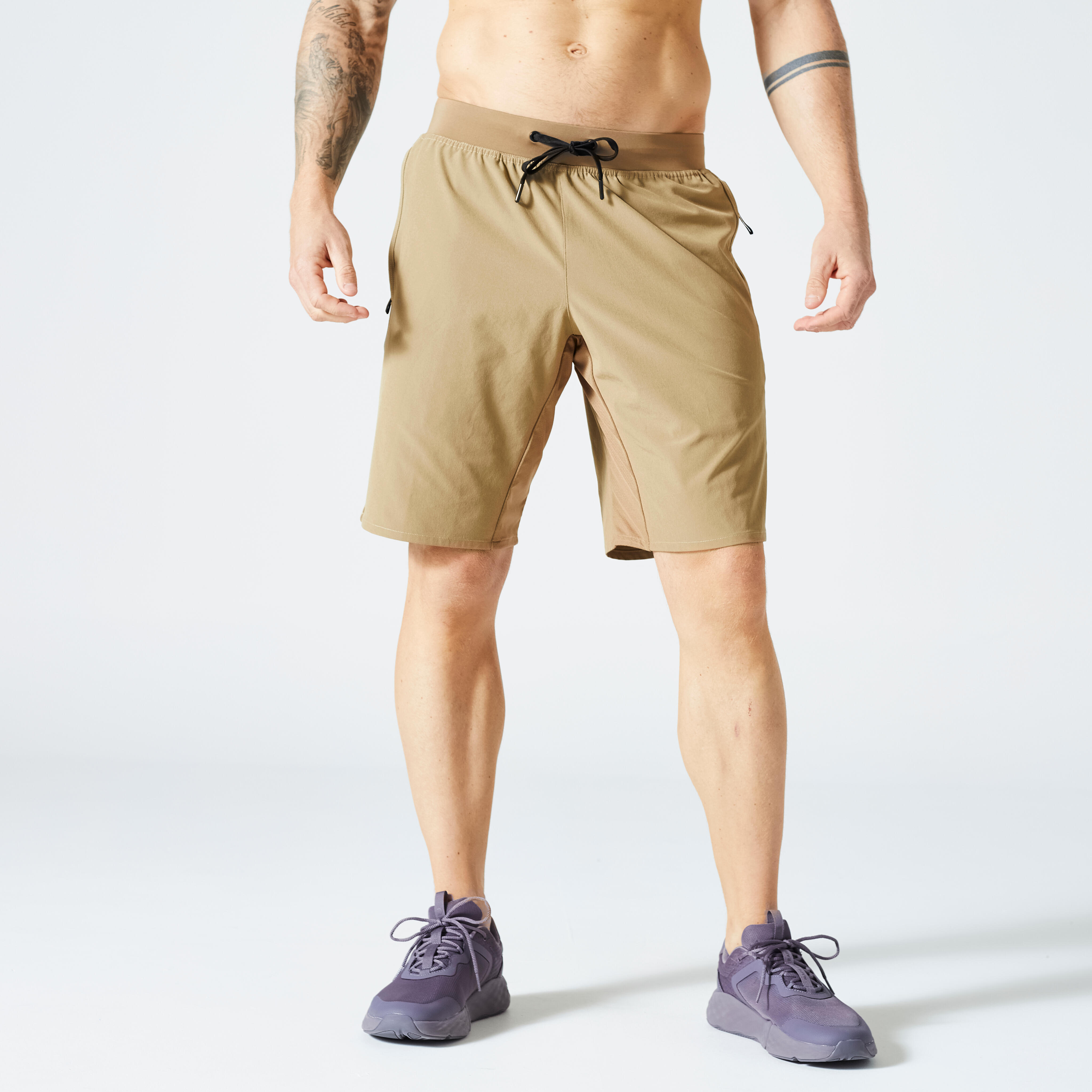 Pantaloncini fitness traspiranti da uomo con tasche con zip - marrone