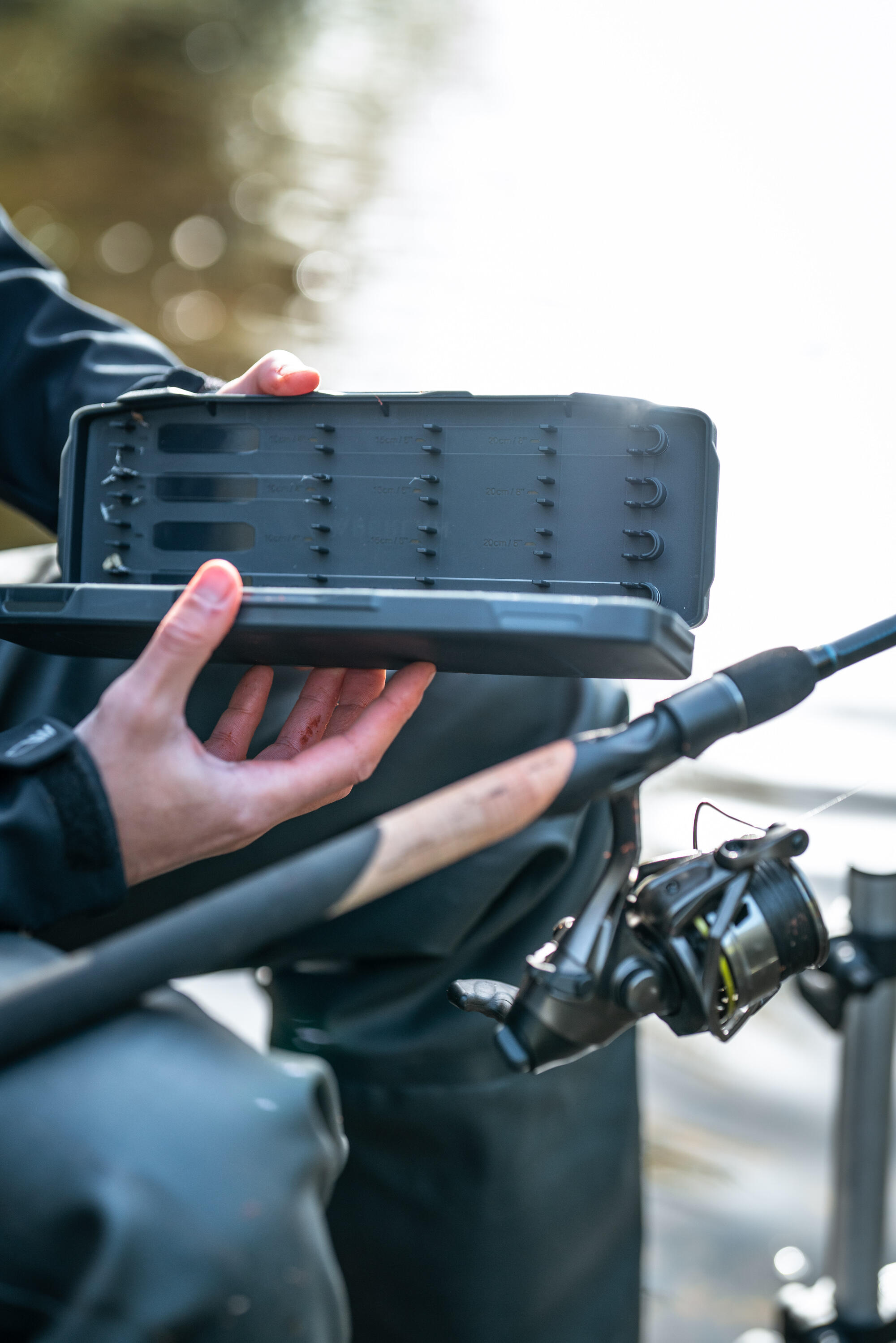 Boîte de rangement pour bas de ligne feeder et method feeder FF - FBox - 100 9/13