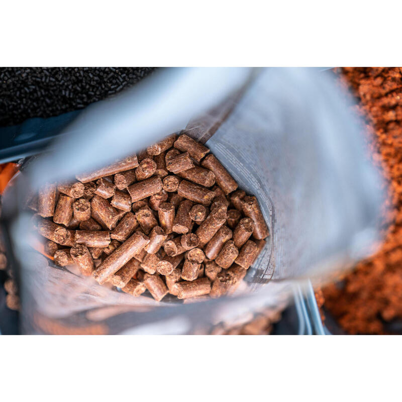 Bébikukorica pellet, fűszeres kendermag, 8 mm, 650g - Gooster