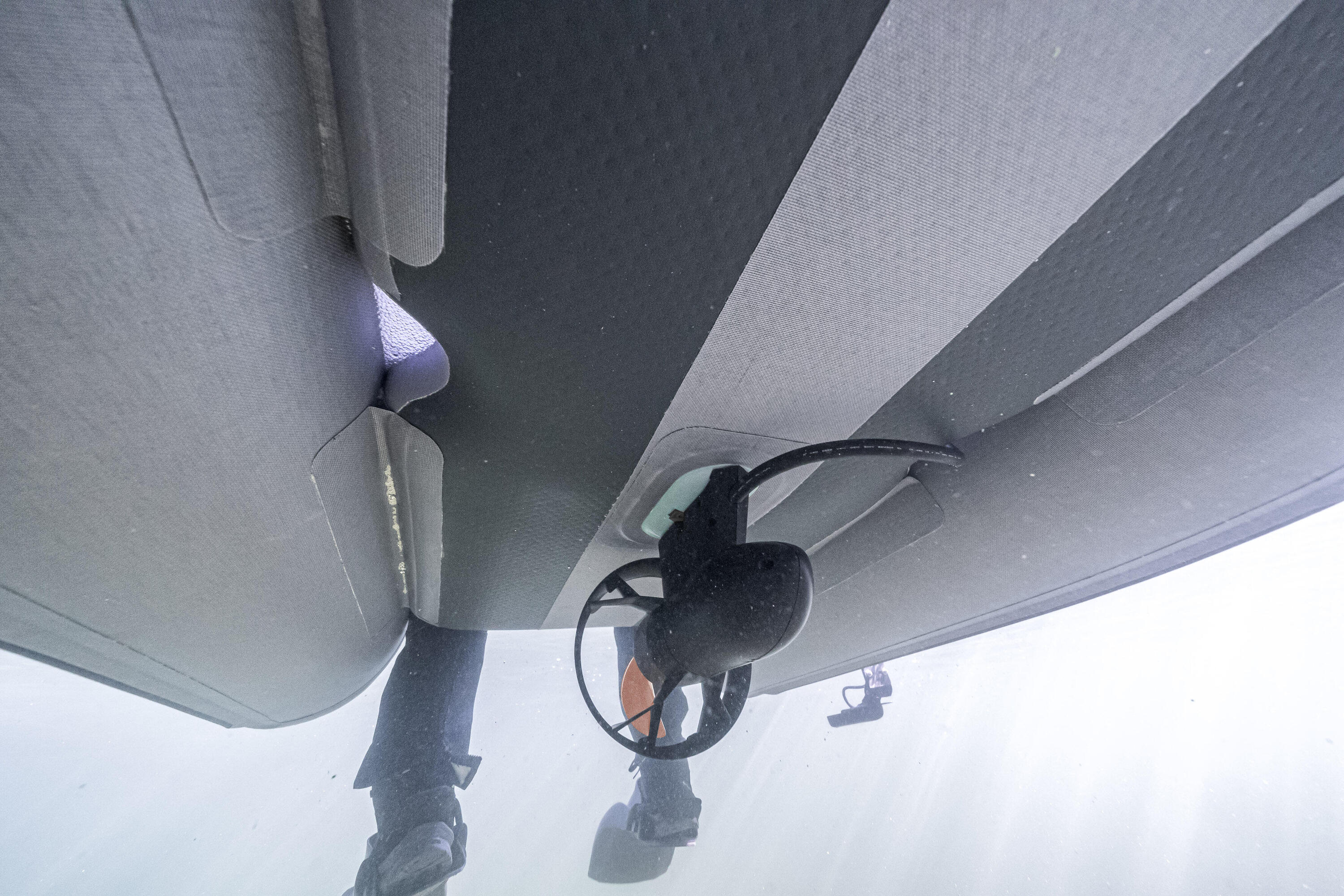 Belly Boot Raubfischangeln FLTB 9 motorisierbar 13/15