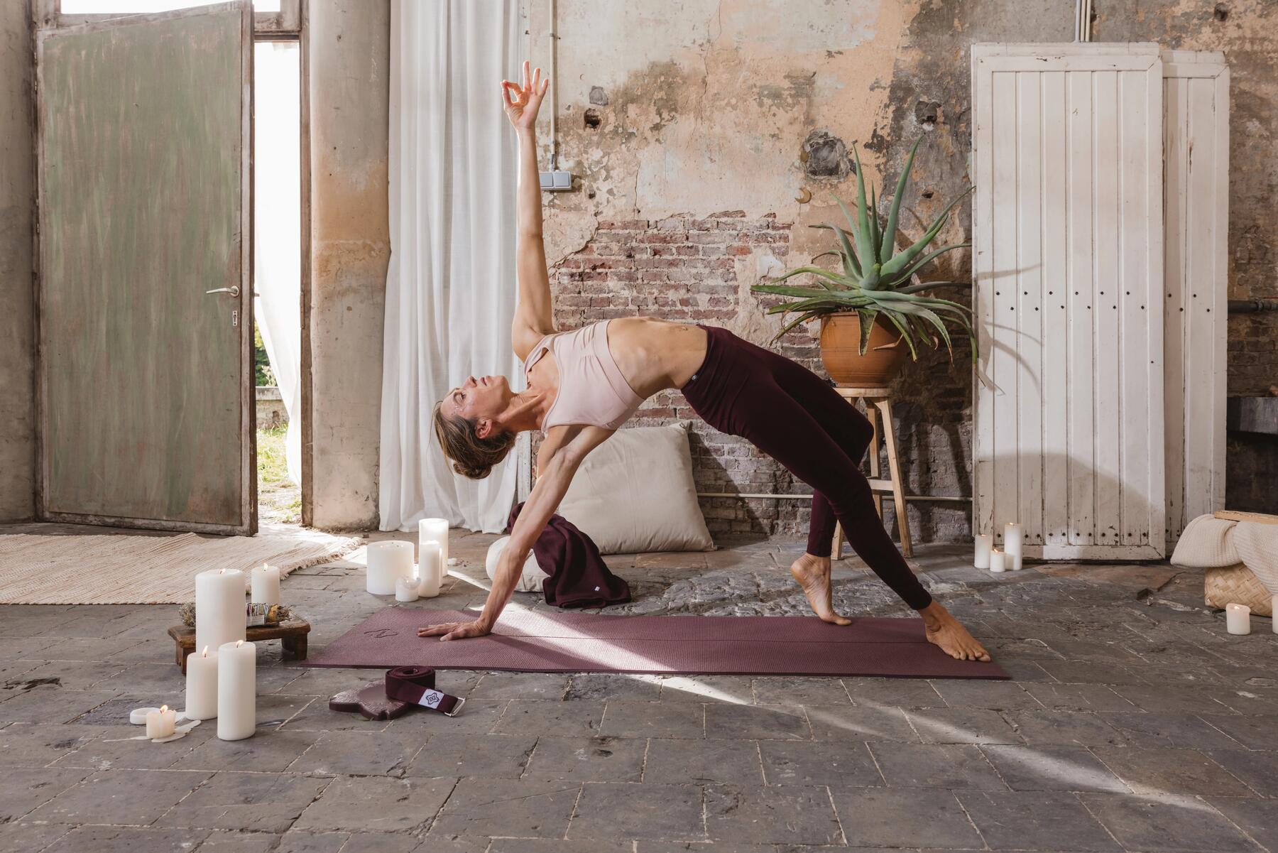 ¿Cómo elegir la esterilla de yoga adecuada?
