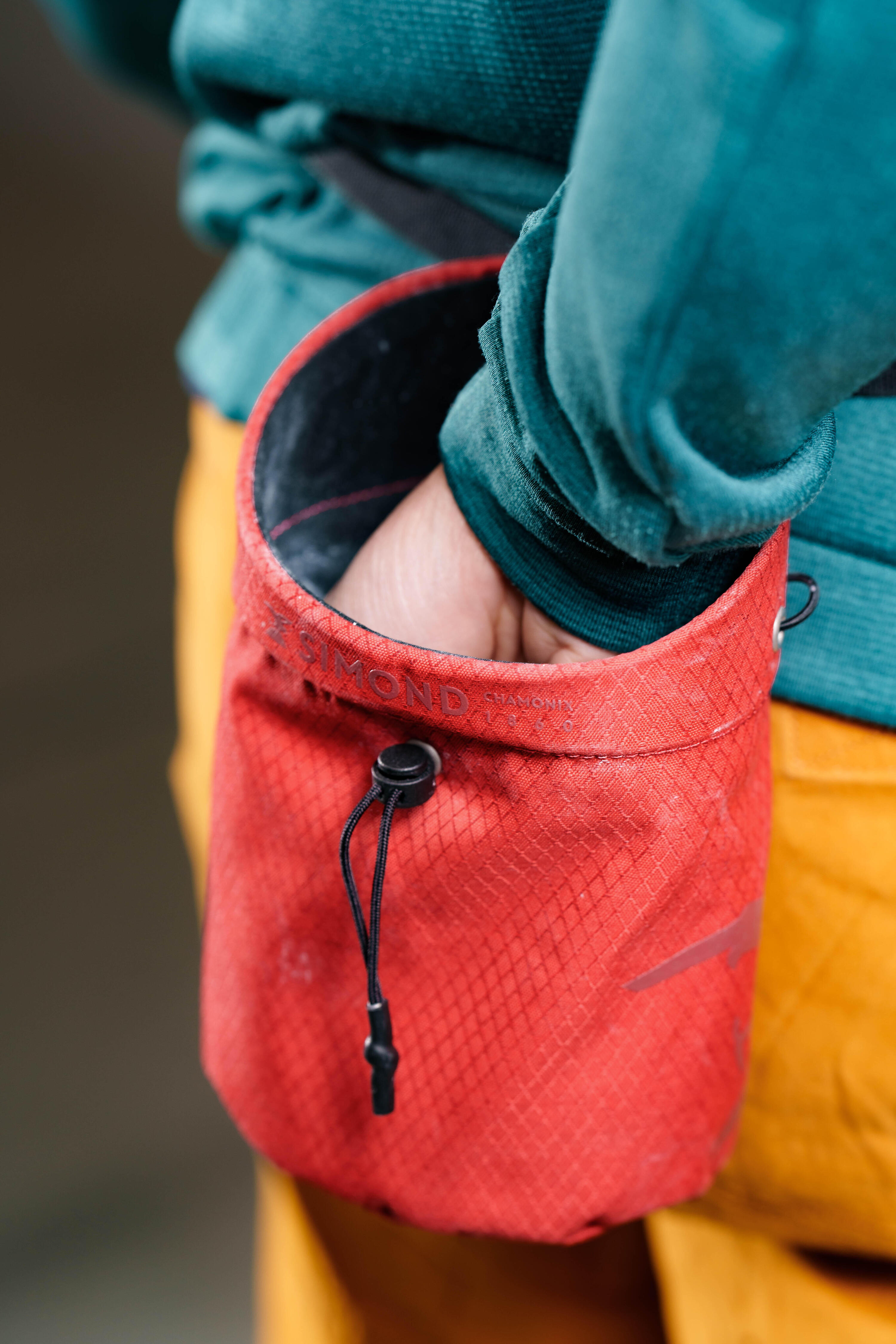 SAC A MAGNÉSIE D'ESCALADE - EDGE ROUGE 8/10