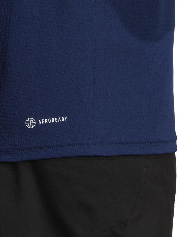 Blaues t shirt