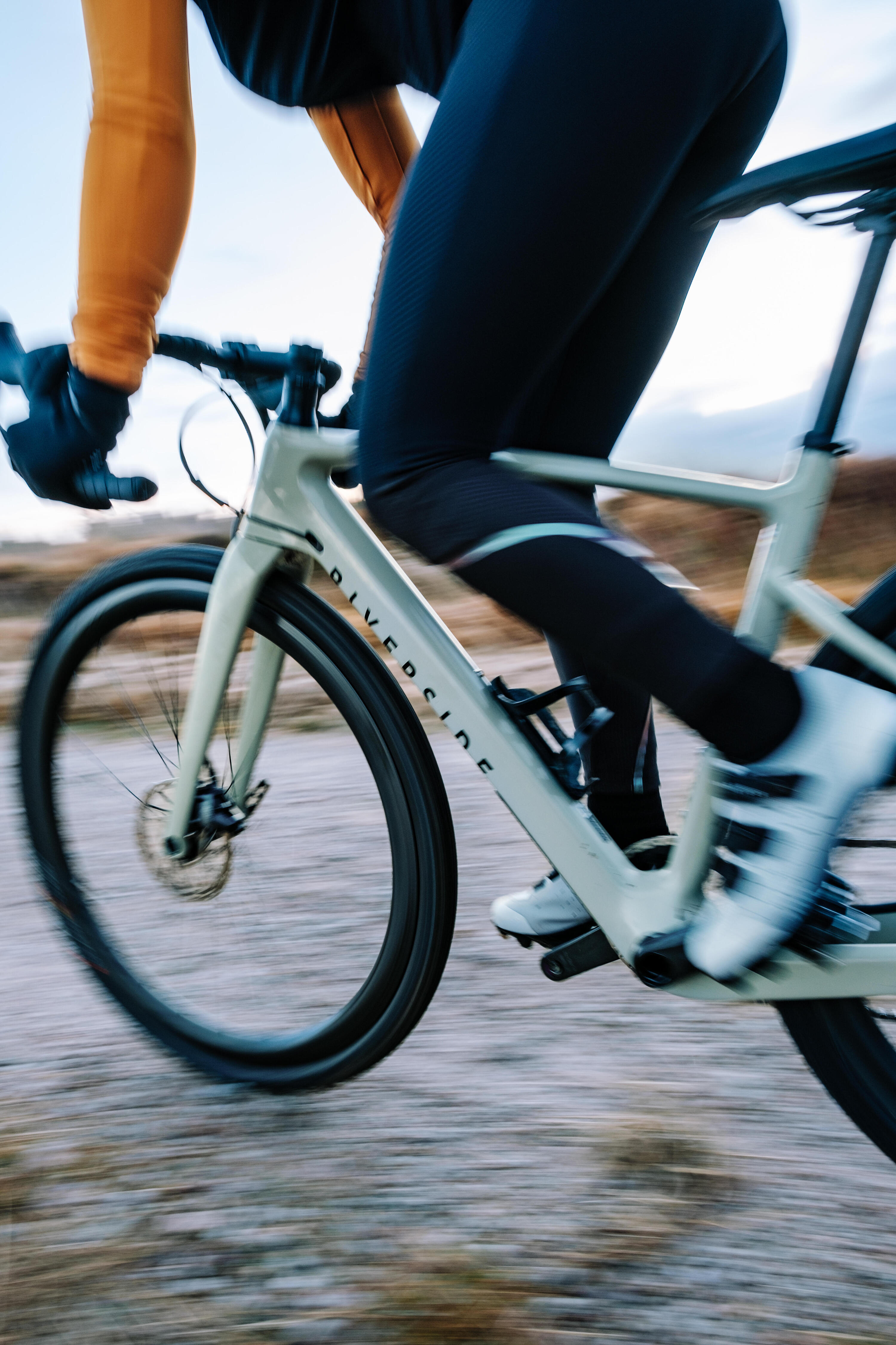 Bici gravel RIVERSIDE GCR SRAM FORCE AXS 13/17