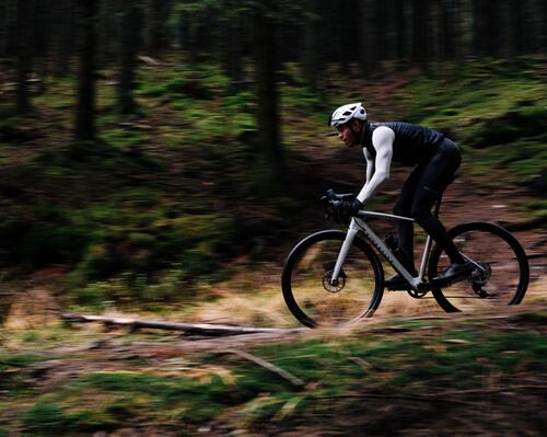 Wat is het verschil tussen een gravelbike en cyclocross fiets?