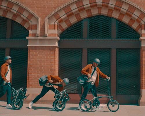 Inventer un vélo compact au dépliage instantané