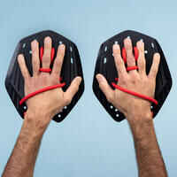 SWIMMING HAND PADDLES 900 XL BLACK RED