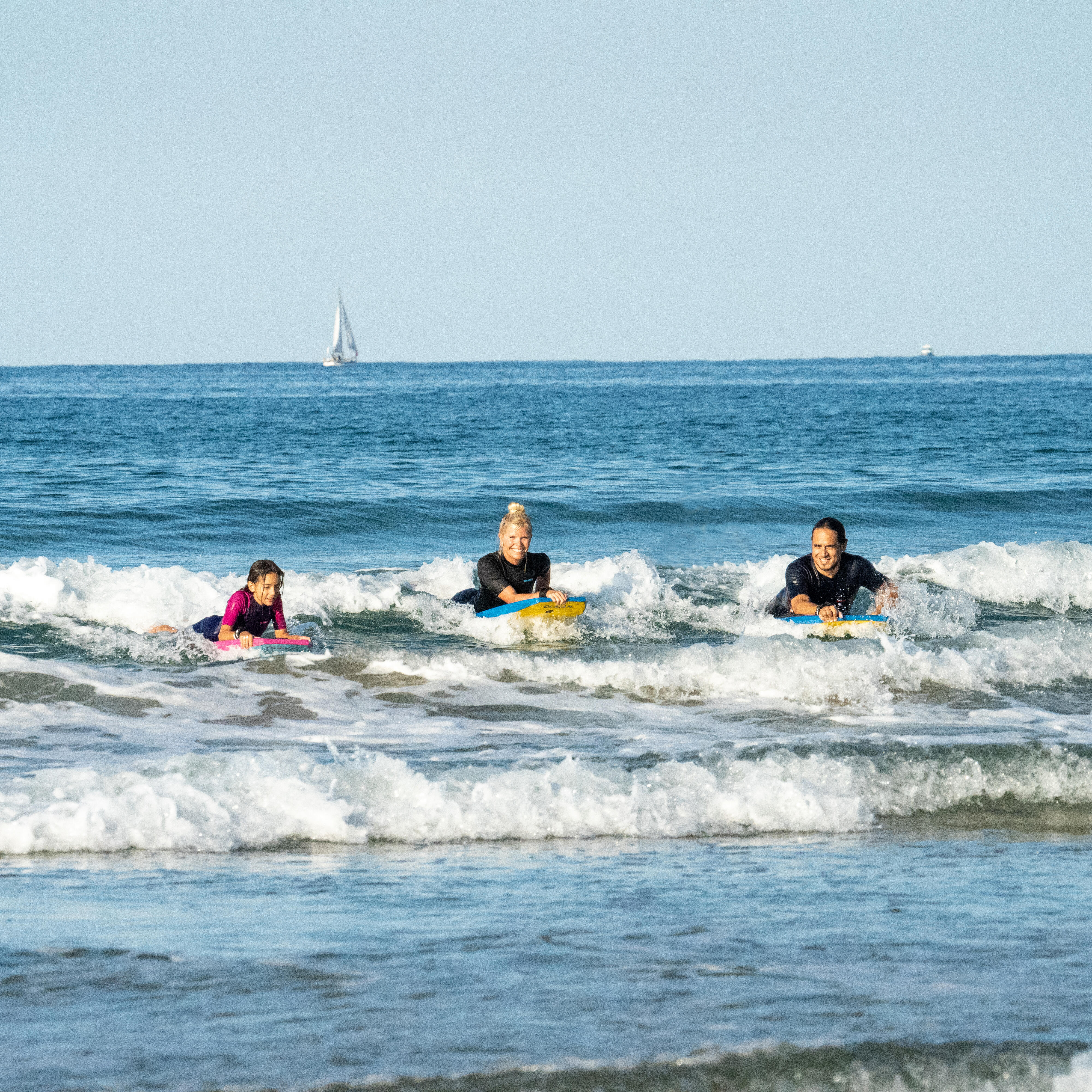 Bodyboard 100 Junior blu giallo con leash da polso