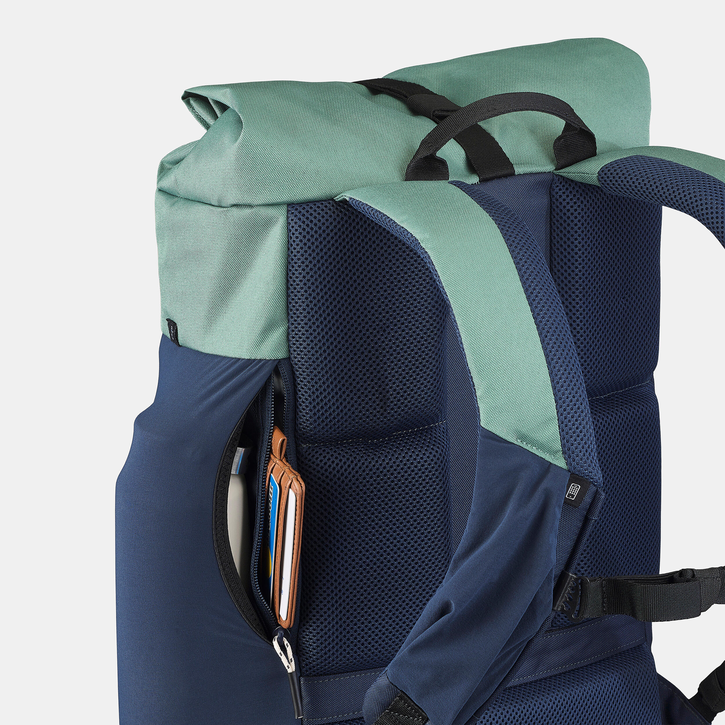 Looking for a reliable laptop backpack with external hidden pocket r onebag