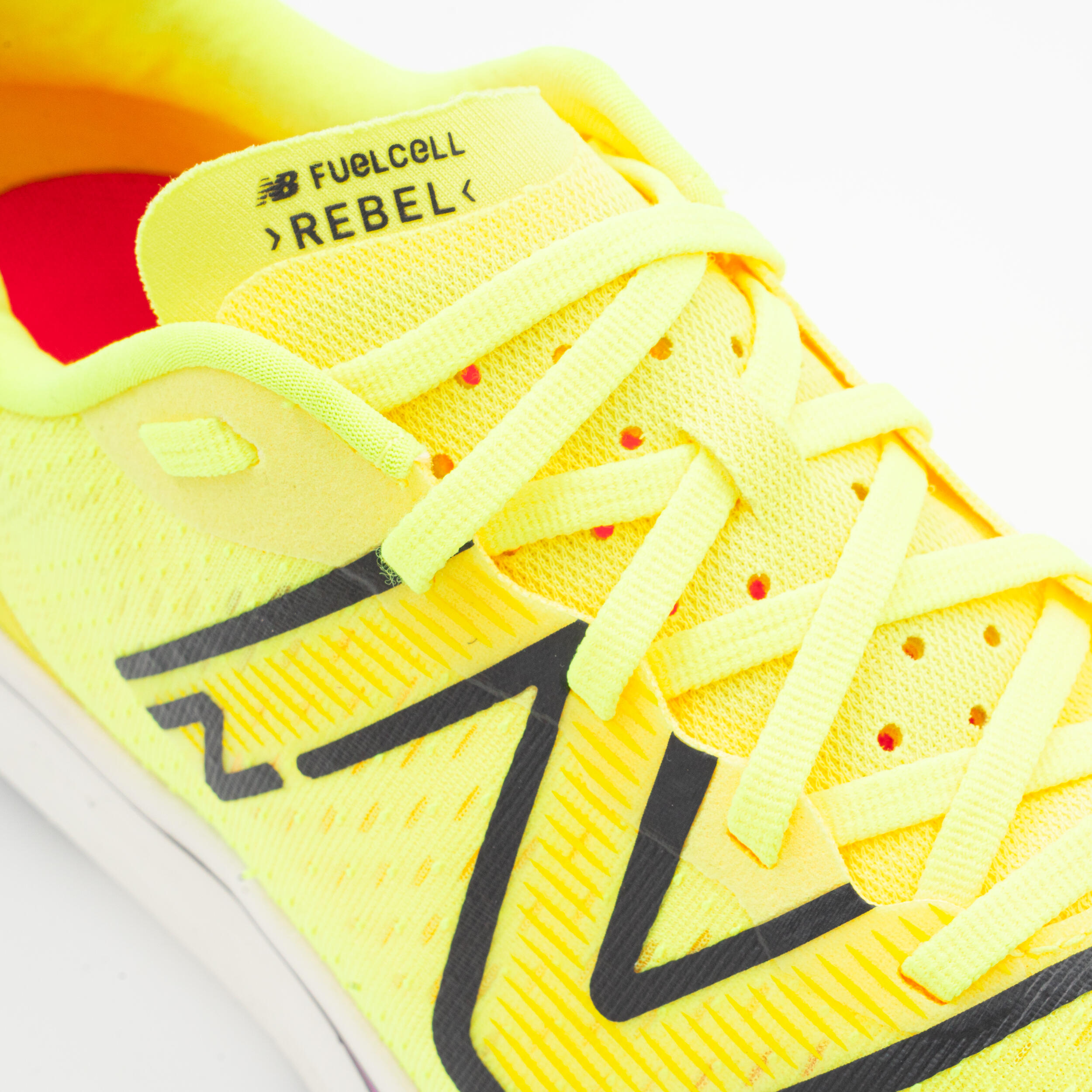 NEW BALANCE REBEL MEN's RUNNING SHOES V3 - YELLOW 5/6