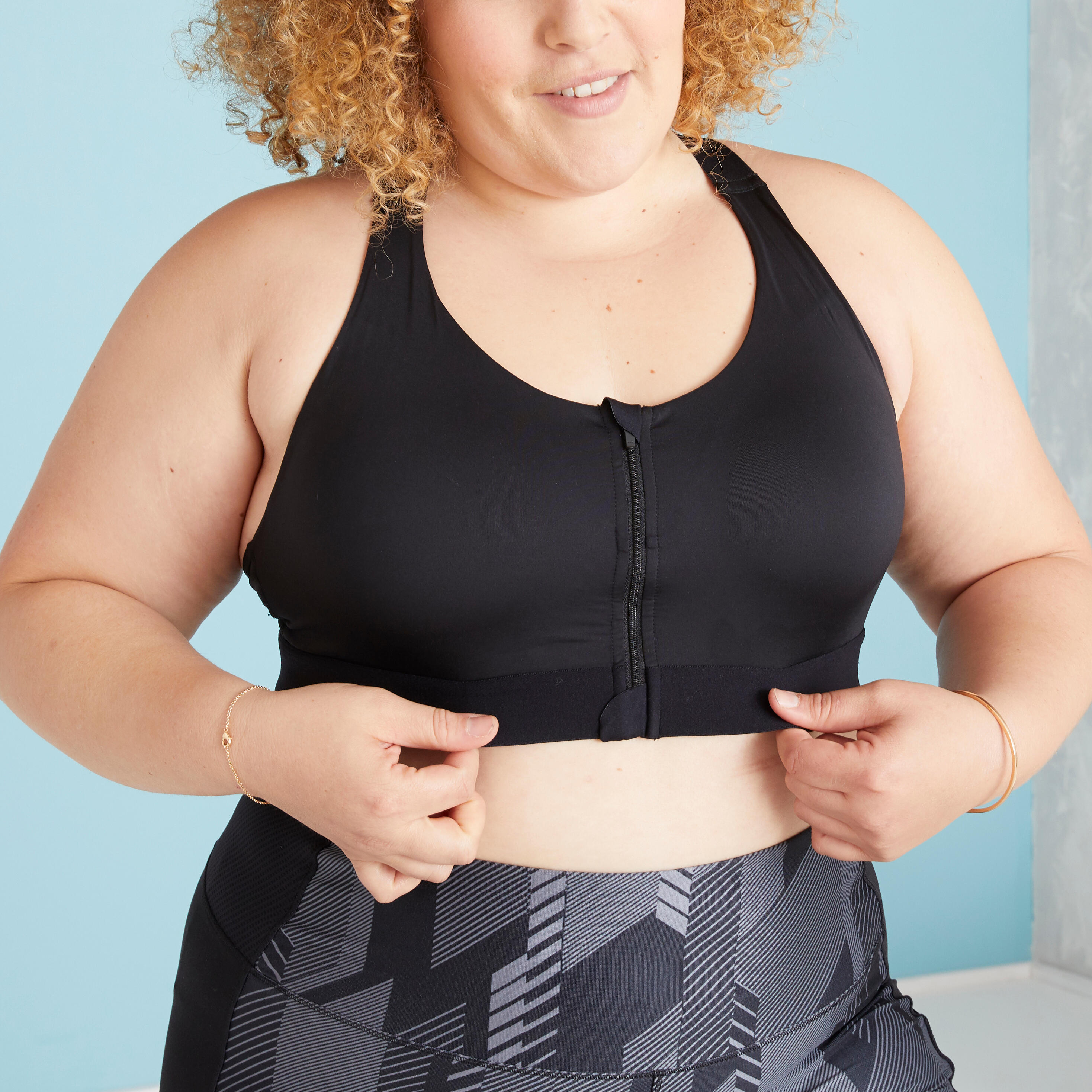 Wireless Breathable Seamless Back Shaping Shockproof Push Up Plus Size  Sports Bra at Rs 1850.00, Mumbai