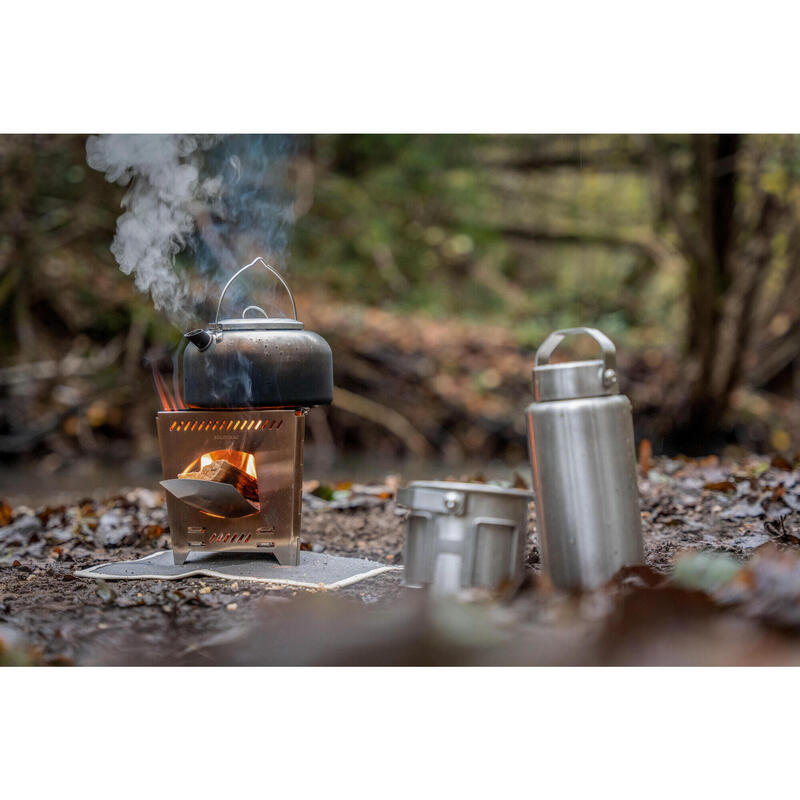 Skládací vařič na dřevo z nerezové oceli na bushcraft a bivakování v přírodě