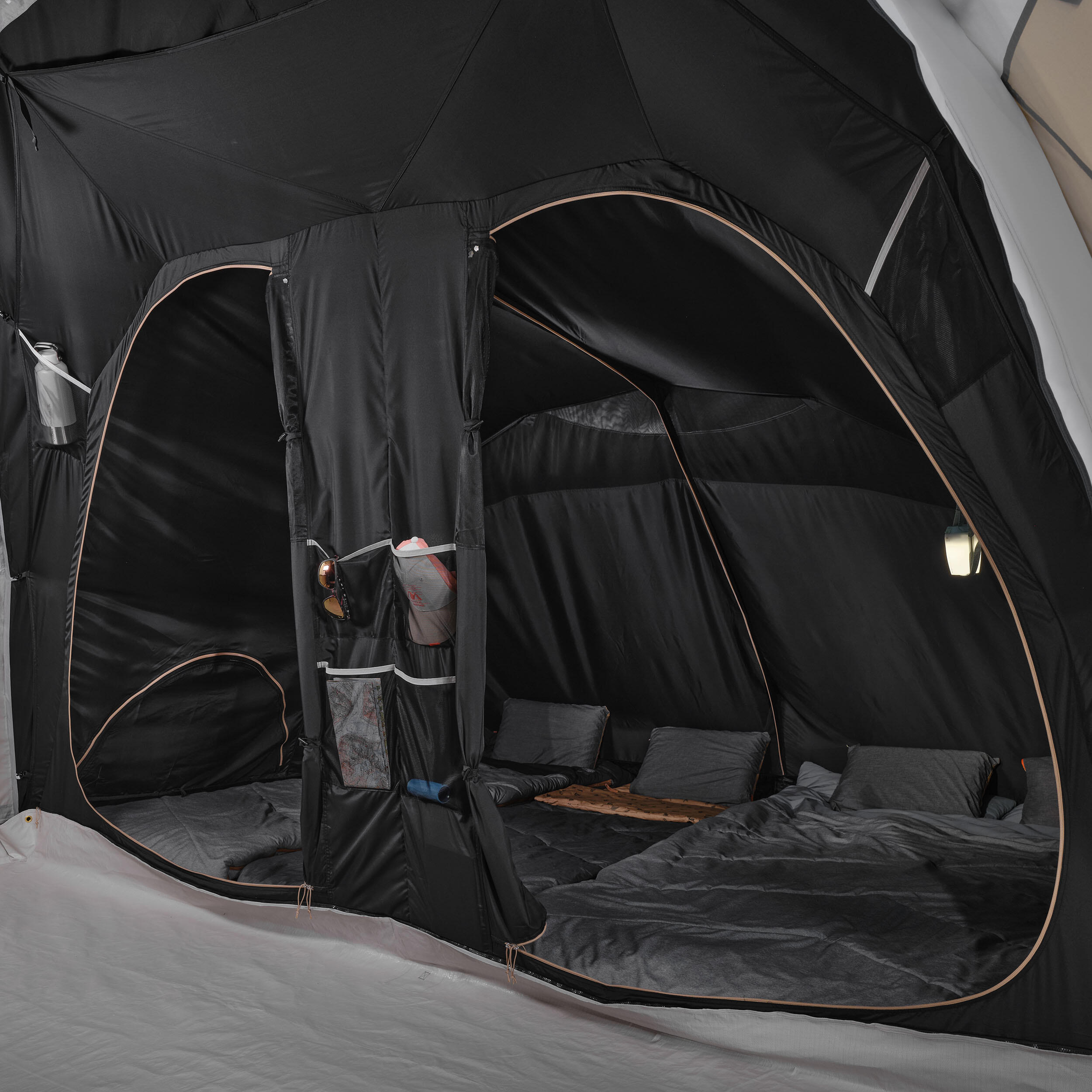 Tenda Gonfiabile Grande Per Famiglie 6-8 Posti 4 Stagioni Con Camino E Lucernario - Incl. Pompa