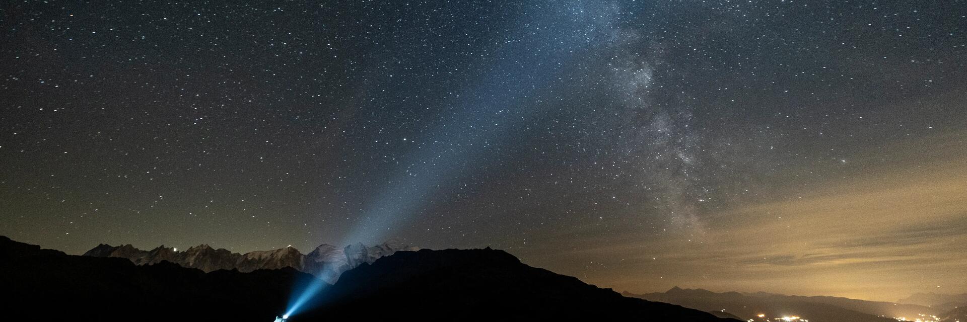 Photo d'enfants en forêt