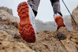 Men’s Hiking Shoes - MH500 LIGHT - Light Grey/Red