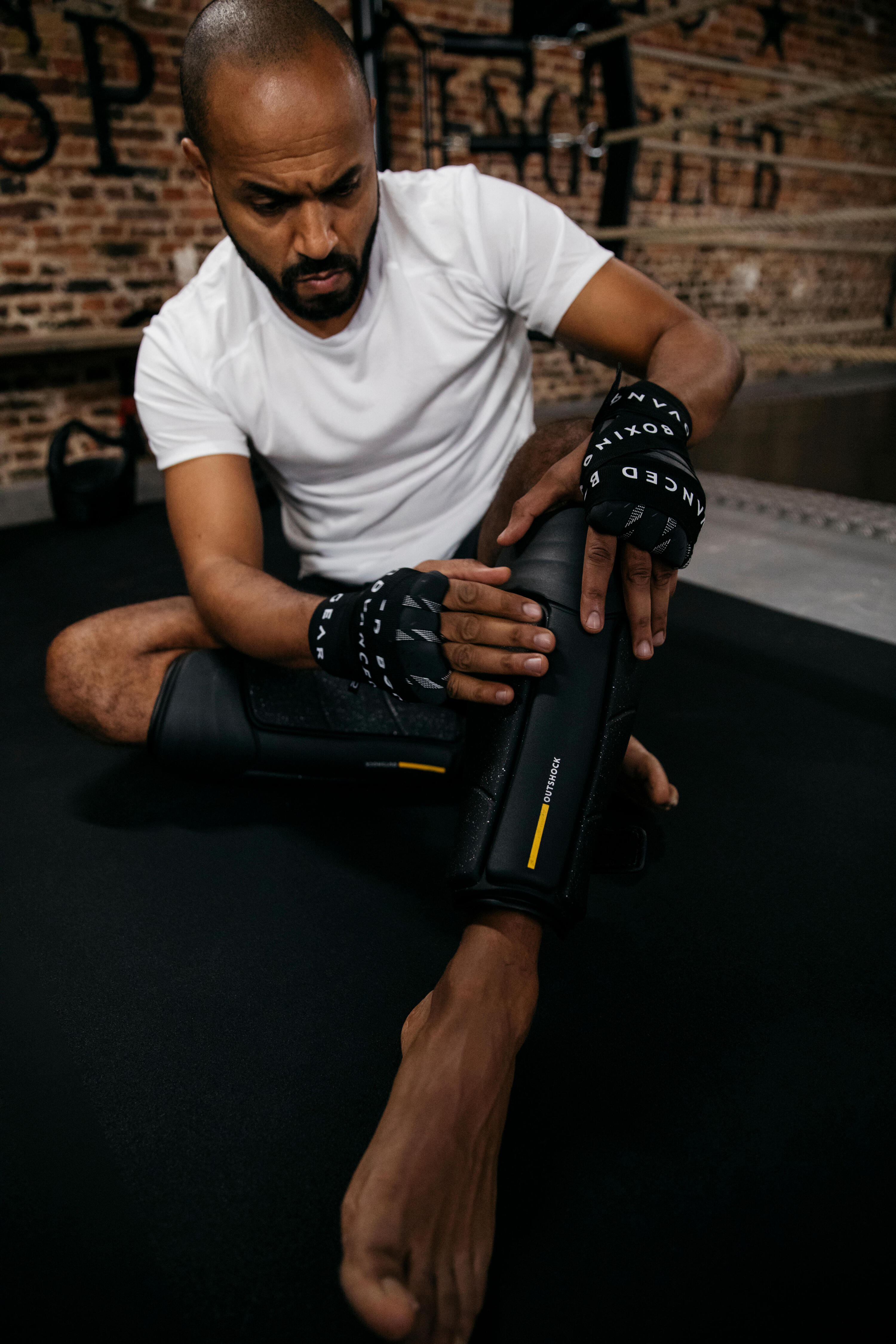 Paratibia adulto boxe 500 ergonomici neri 7/8