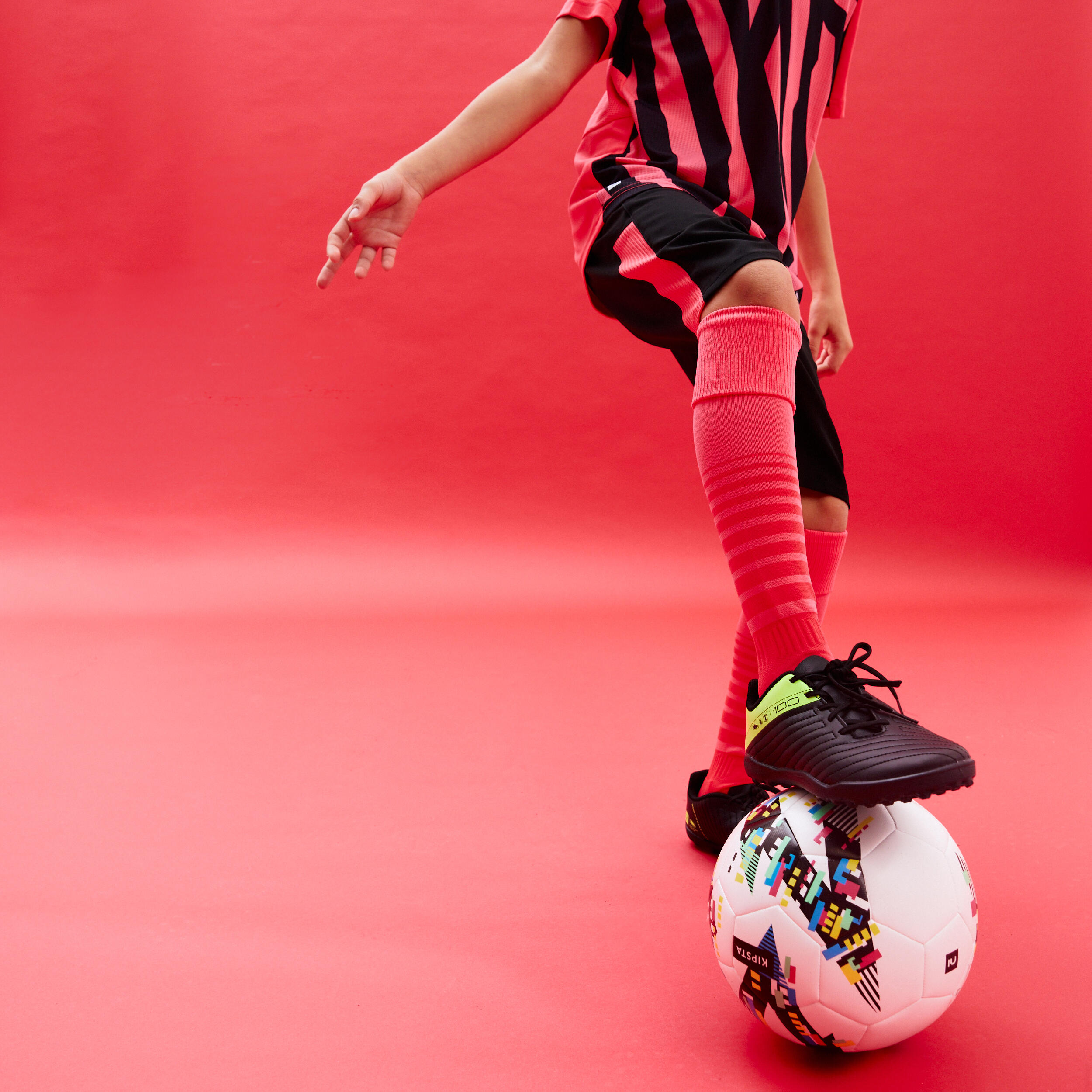 Kids' breathable striped football socks, pink 9/10