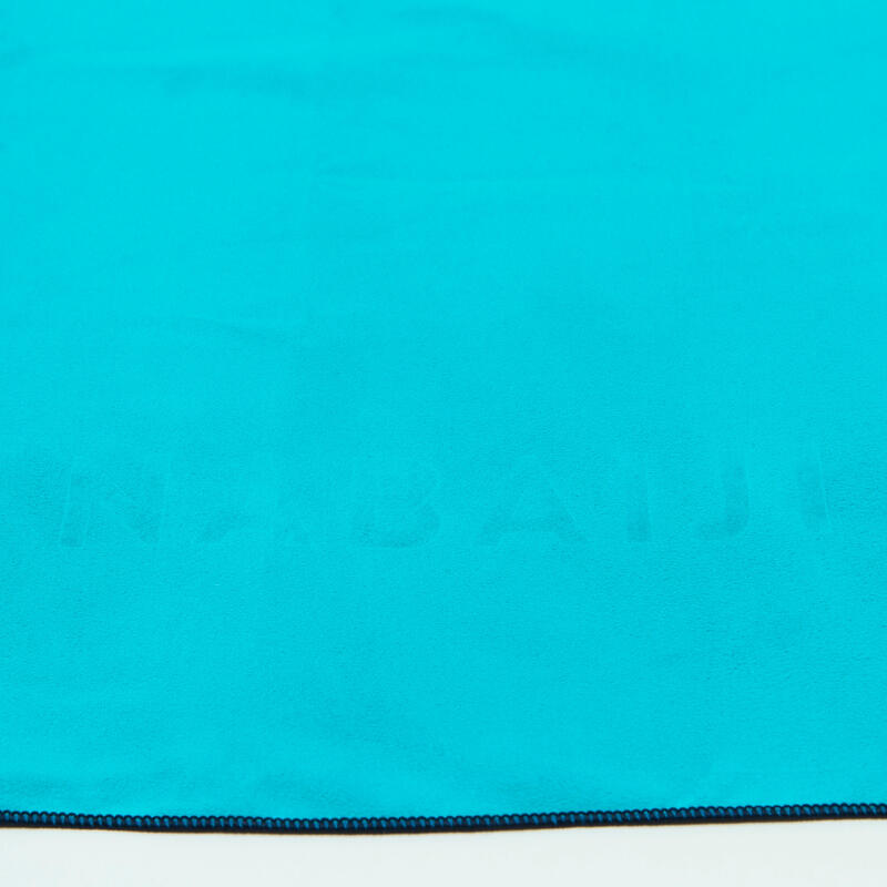 Microvezel badhanddoek voor zwemmen dubbelzijdig groen/blauw maat M 60 x 80 cm