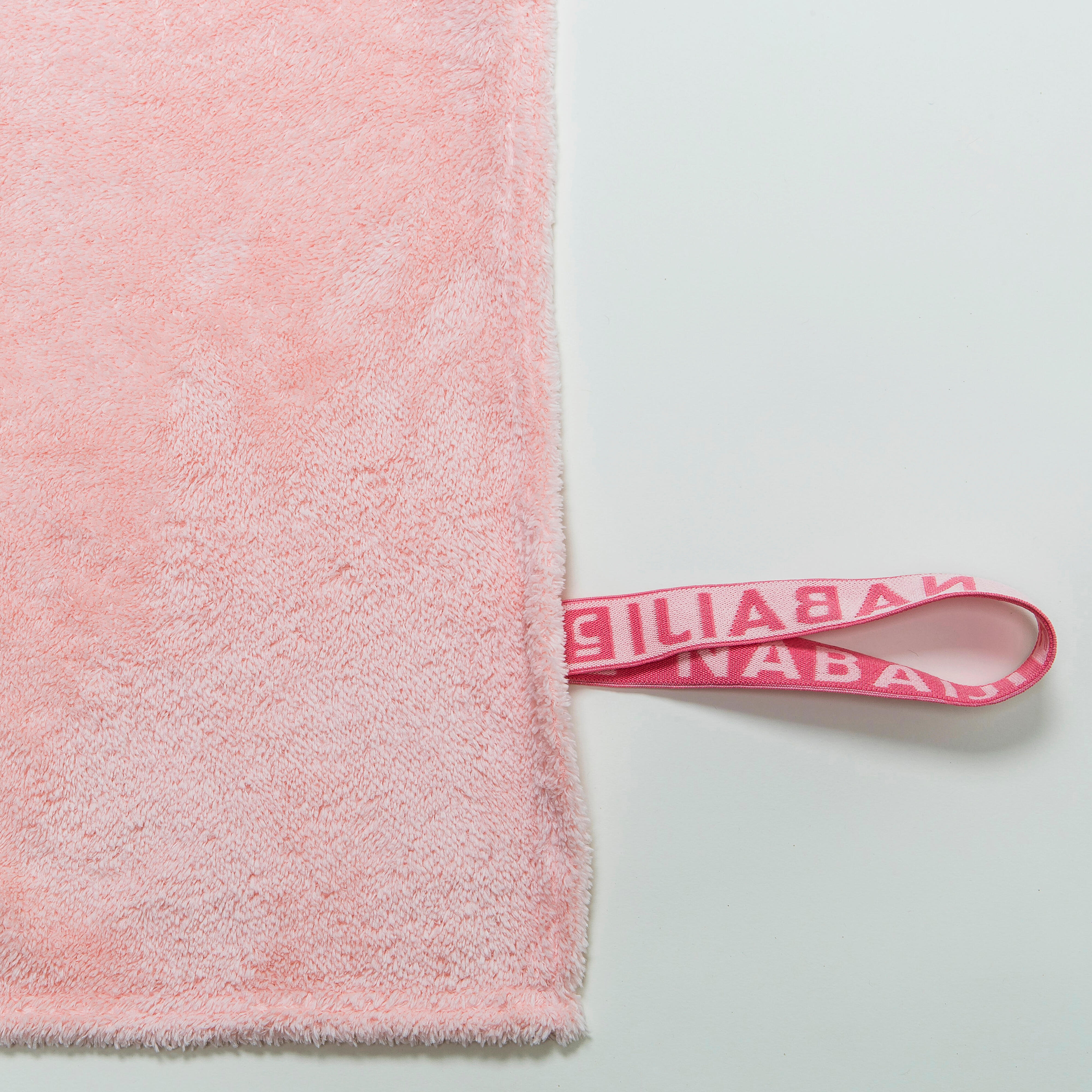 Ultra-soft light pink microfiber bath towel size XL 110 x 175 cm