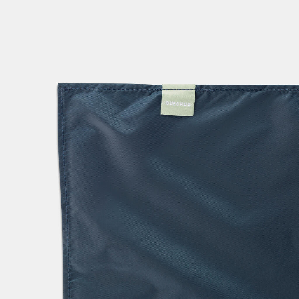Kempingová a pikniková deka kompaktná 146 × 120 cm