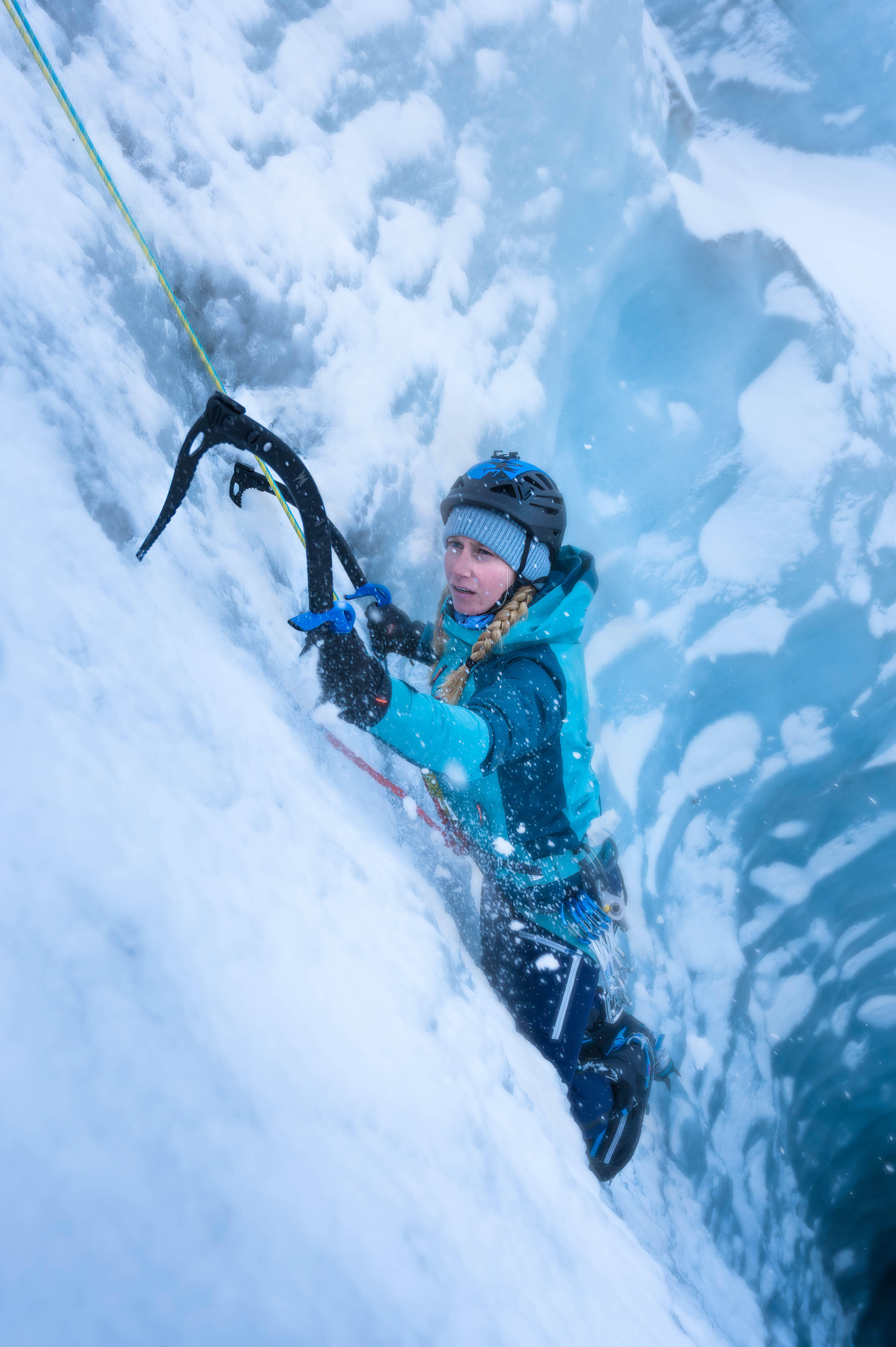 Waterdichte damesbroek voor alpinisme ICE blauw zwart 14/19