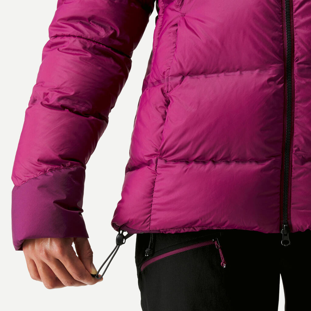 Dámska páperová bunda MT900 na treking v horách s kapucňou do -18 °C