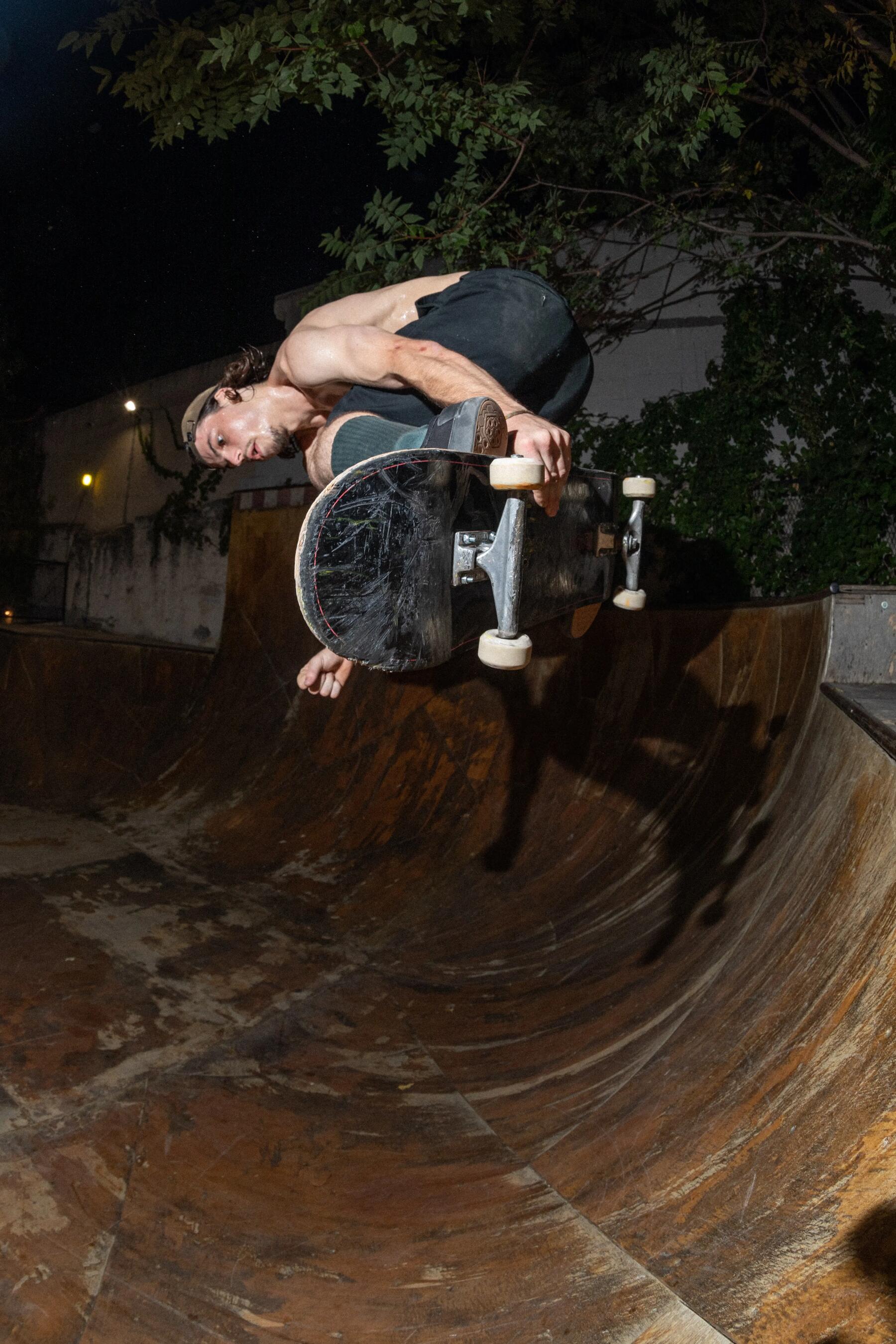 Wie werden die Lager eines Skateboards gepflegt und gereinigt?