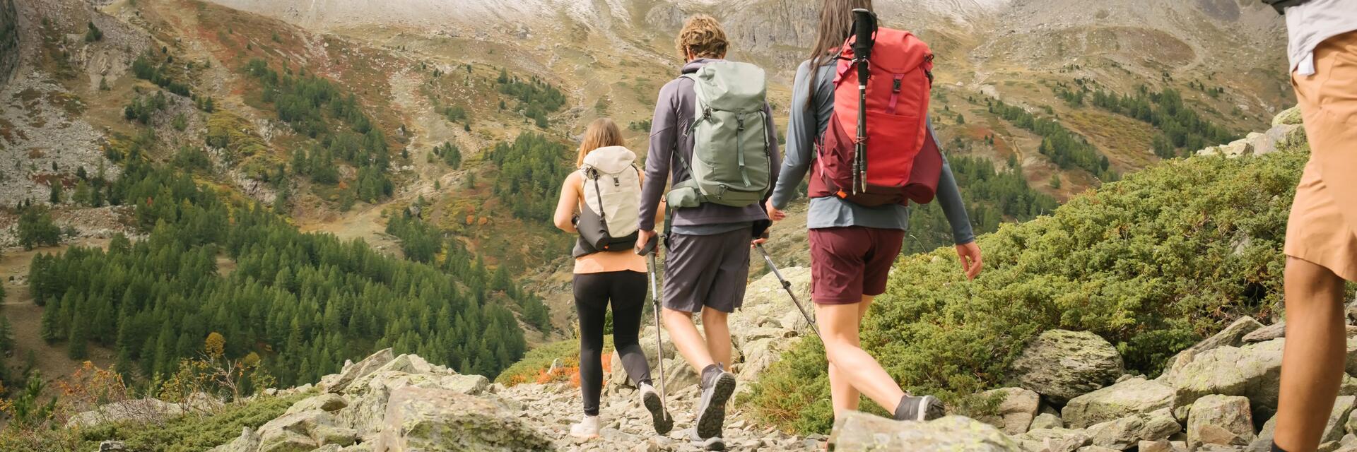 So findest du die richtigen Wanderschuhe für dein Kind