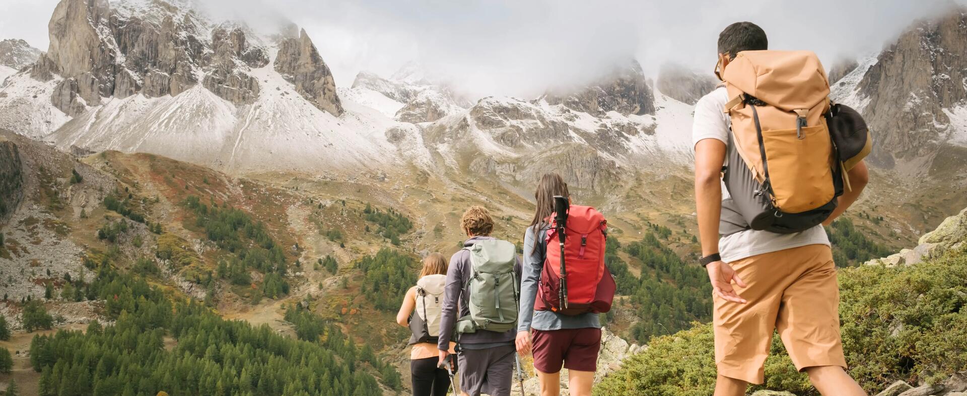 So reinigst du deinen Rucksack richtig