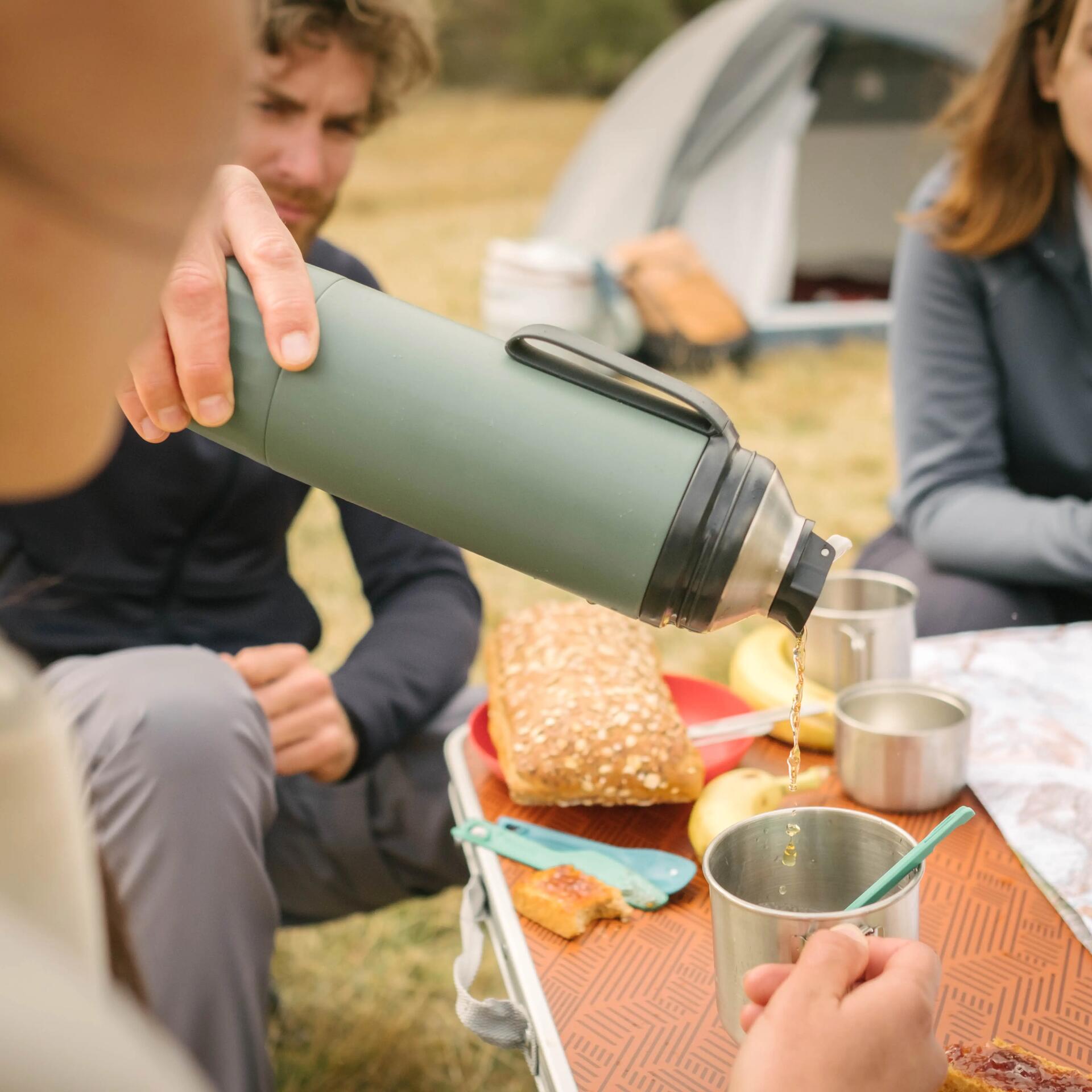 Matériel pour un voyage en van, quels sont les indispensables ?