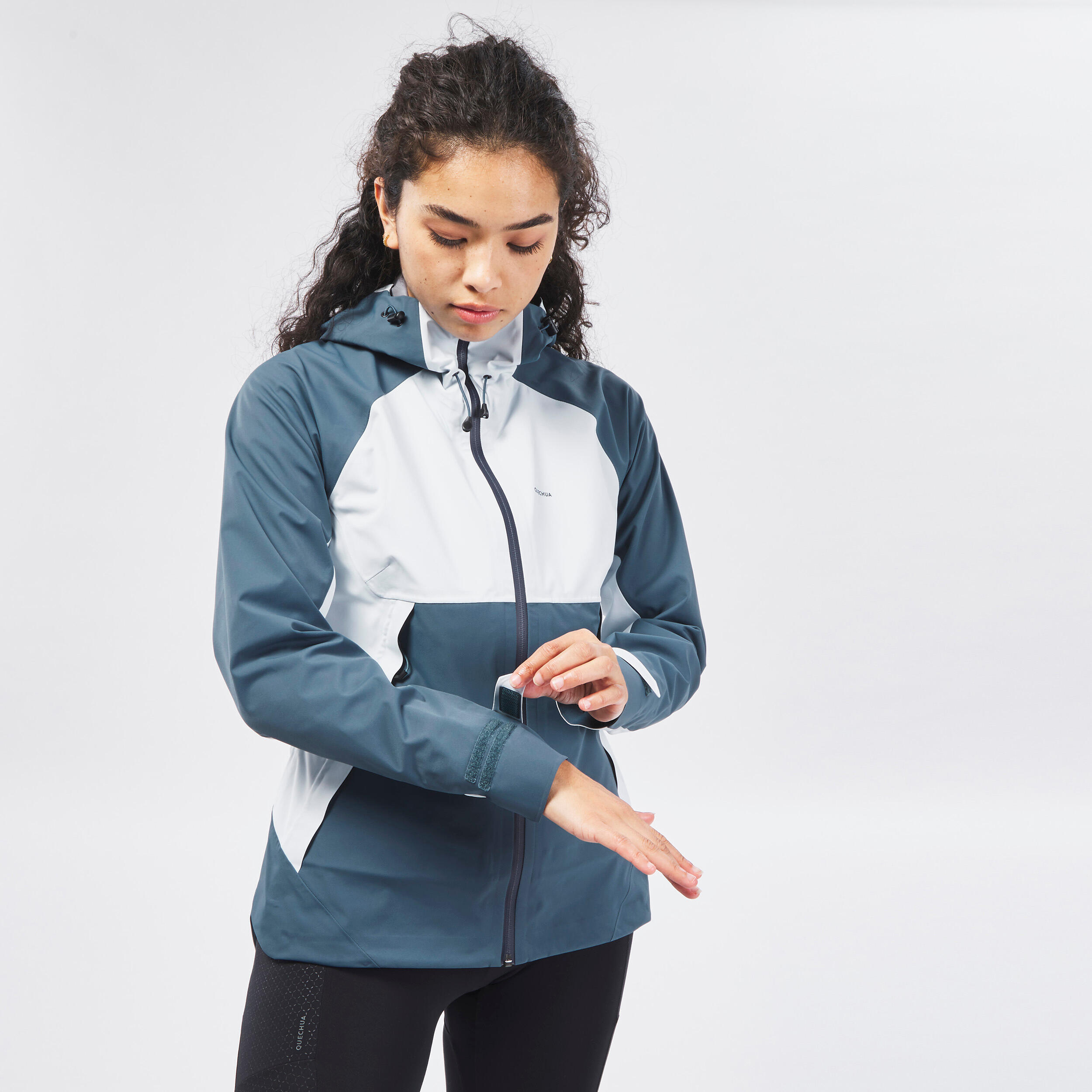 Women's Waterproof Mountain Walking Jacket - MH500 Grey Blue 12/17