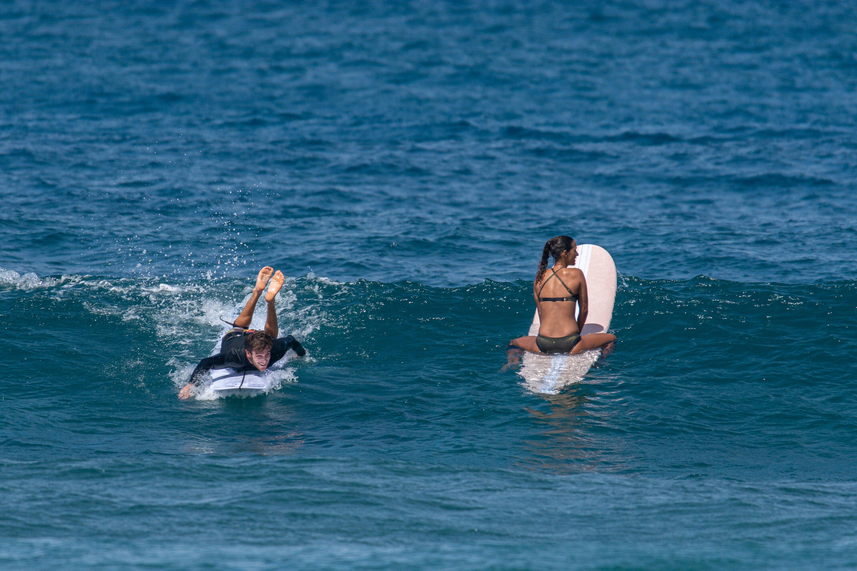 Prancha de Surf LONGBOARD 900 9'4" 74 L. Inclui 1 quilha de 10". 17/20