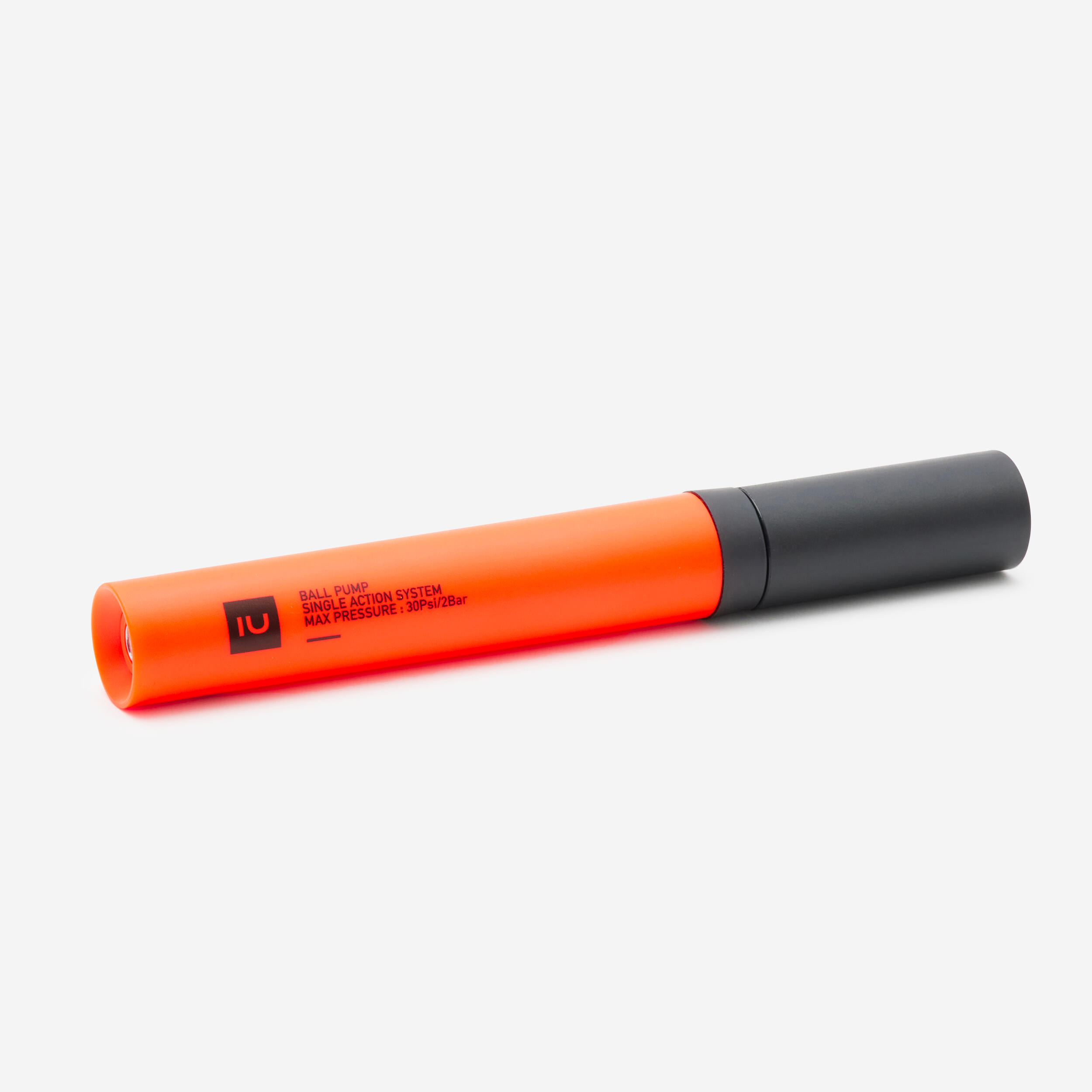 Bomba para bolas futebol essential ação simples