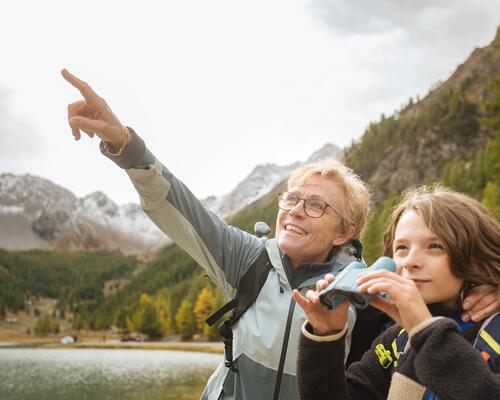 Photo d'enfants en forêt