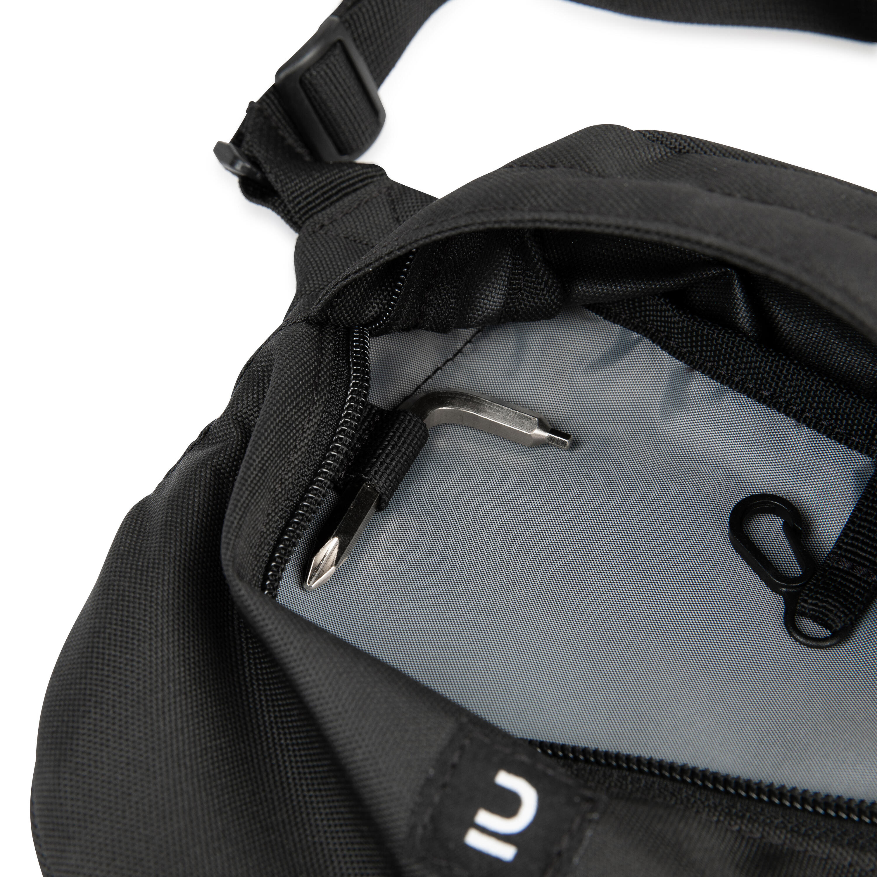 Skateboarding Bum Bag with Built-In Skateboard Tool WB500 - Black 5/14