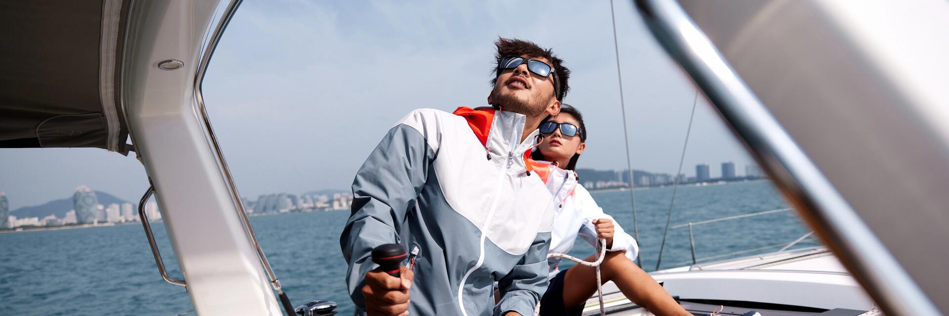 Comment choisir ses lunettes de soleil pour la voile ?